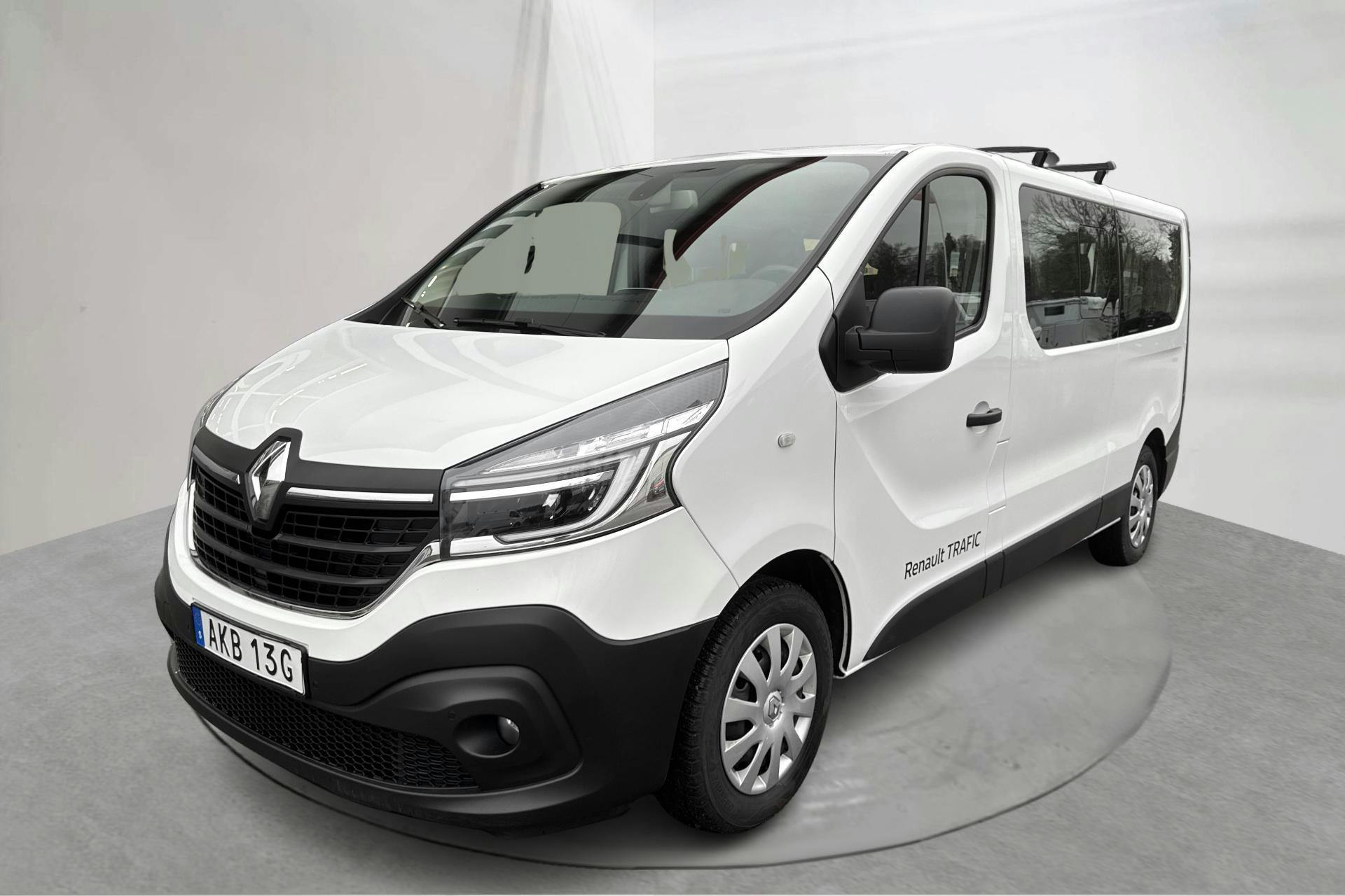 Esittelykuva 1 osoitteesta 17: Renault Trafic Grand Kombi 2.0 dCi (145hk) - 70 160 km - Automaattinen - valkoinen - 2021