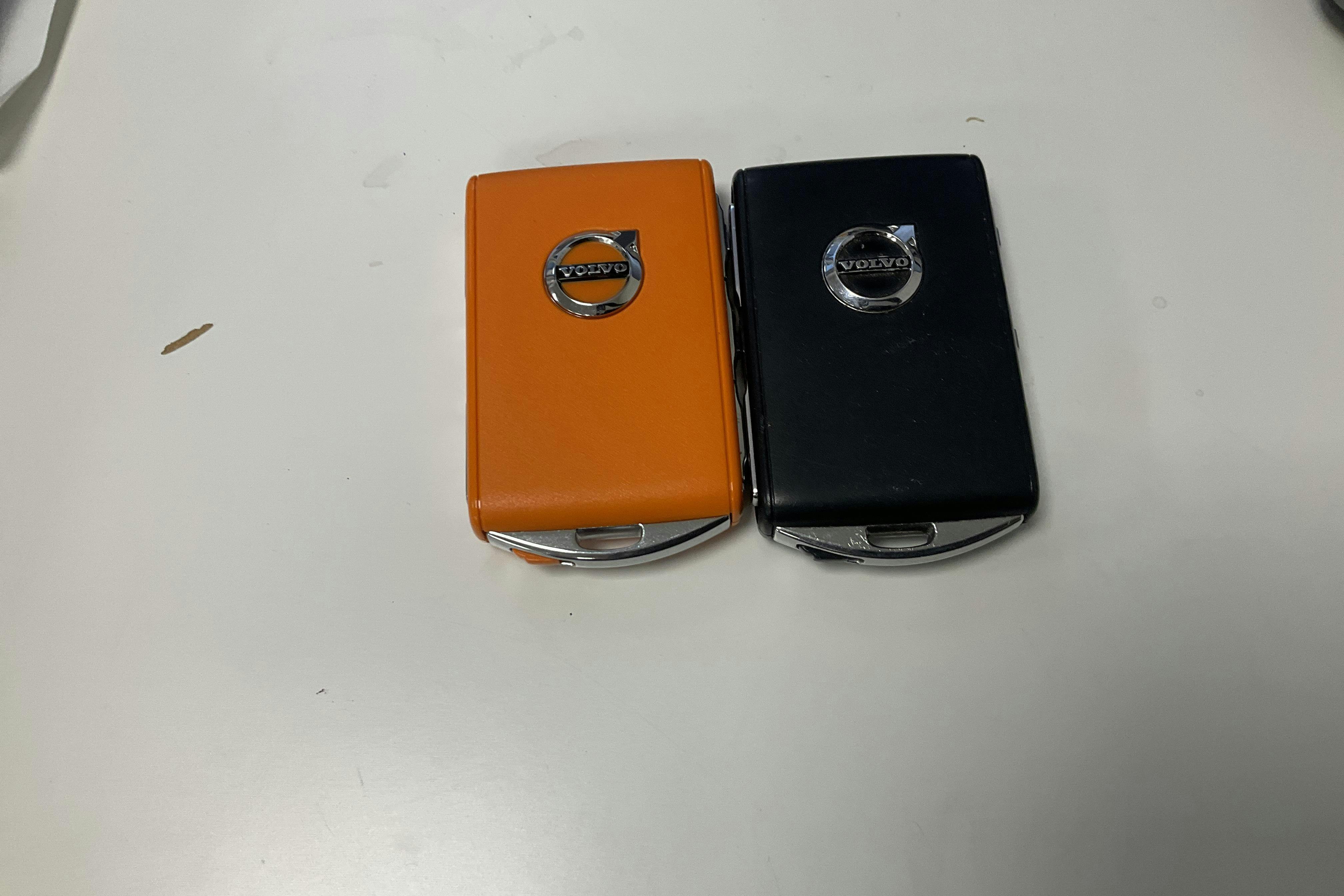 Esitlusfoto 15 aadressil 15: Volvo XC60 B4 AWD Mildhybrid, Diesel (197hk) - 135 190 km - Automaatne - hall - 2023