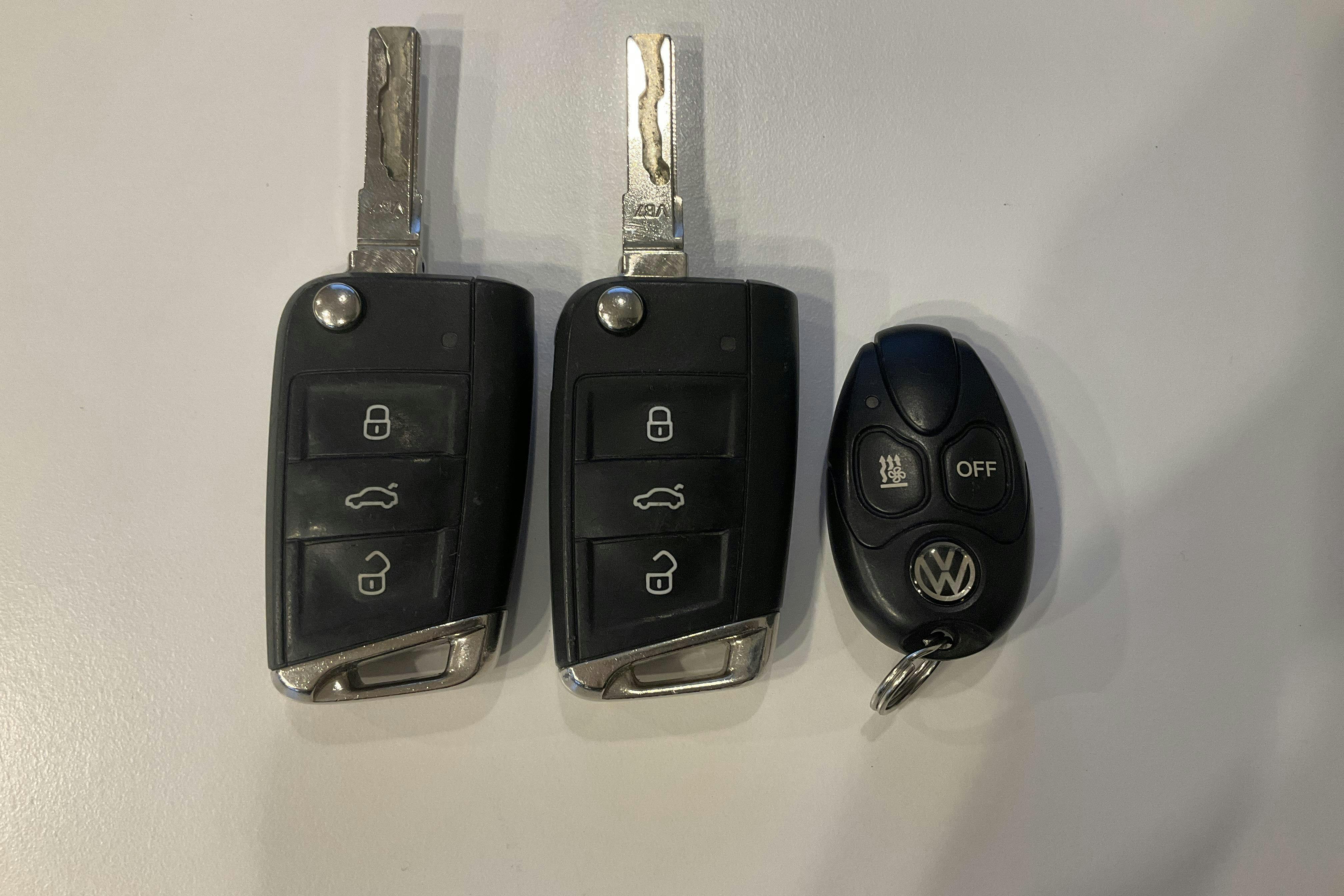 Esitlusfoto 21 aadressil 21: VW Golf VII 1.4 Plug-in-Hybrid 5dr (204hk) - 118 740 km - Automaatne - must - 2016