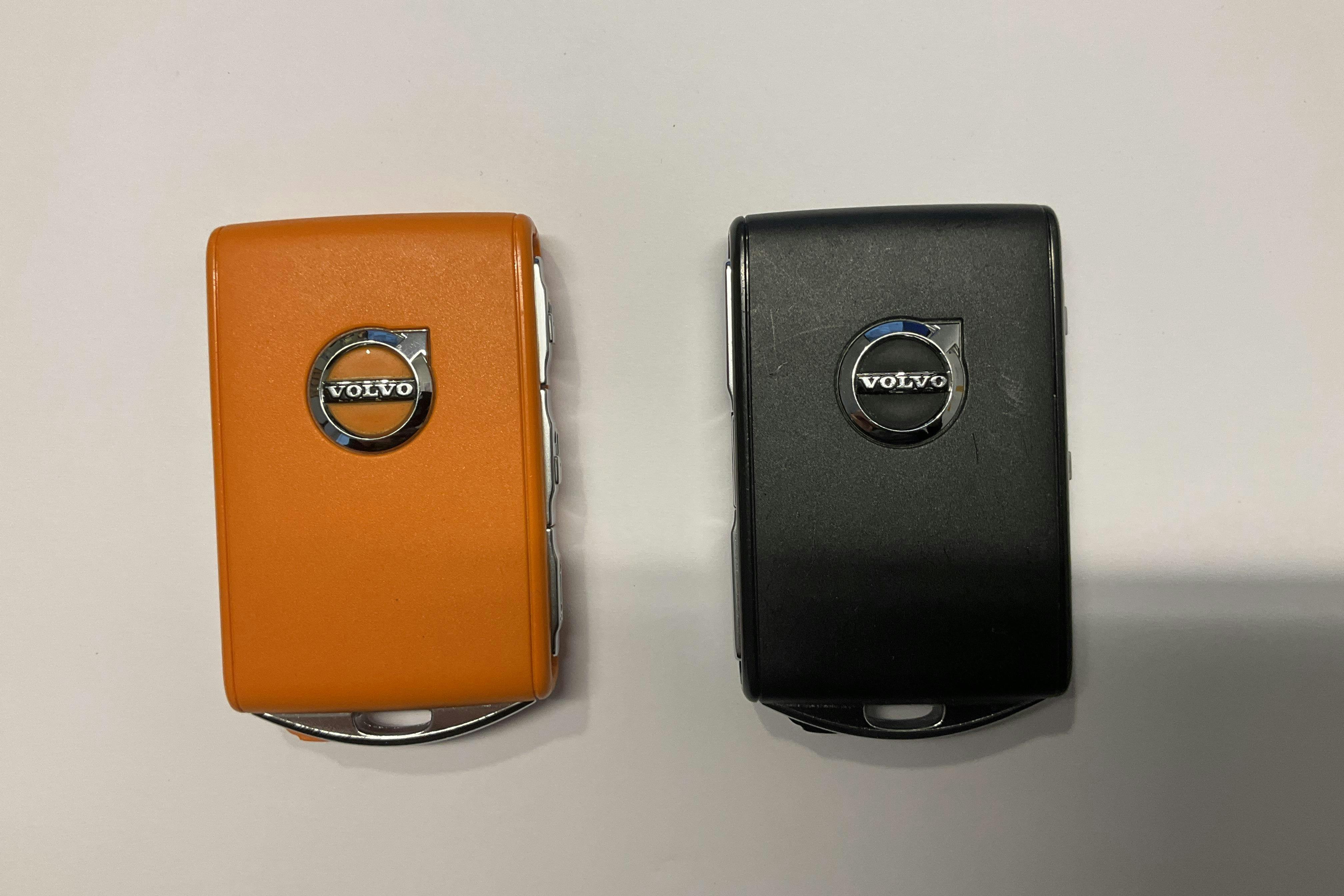 Zdjęcie prezentacyjne 19 z 19: Volvo XC60 T6 AWD Recharge (350hk) - 76 610 km - Automatyczna - czarny - 2023