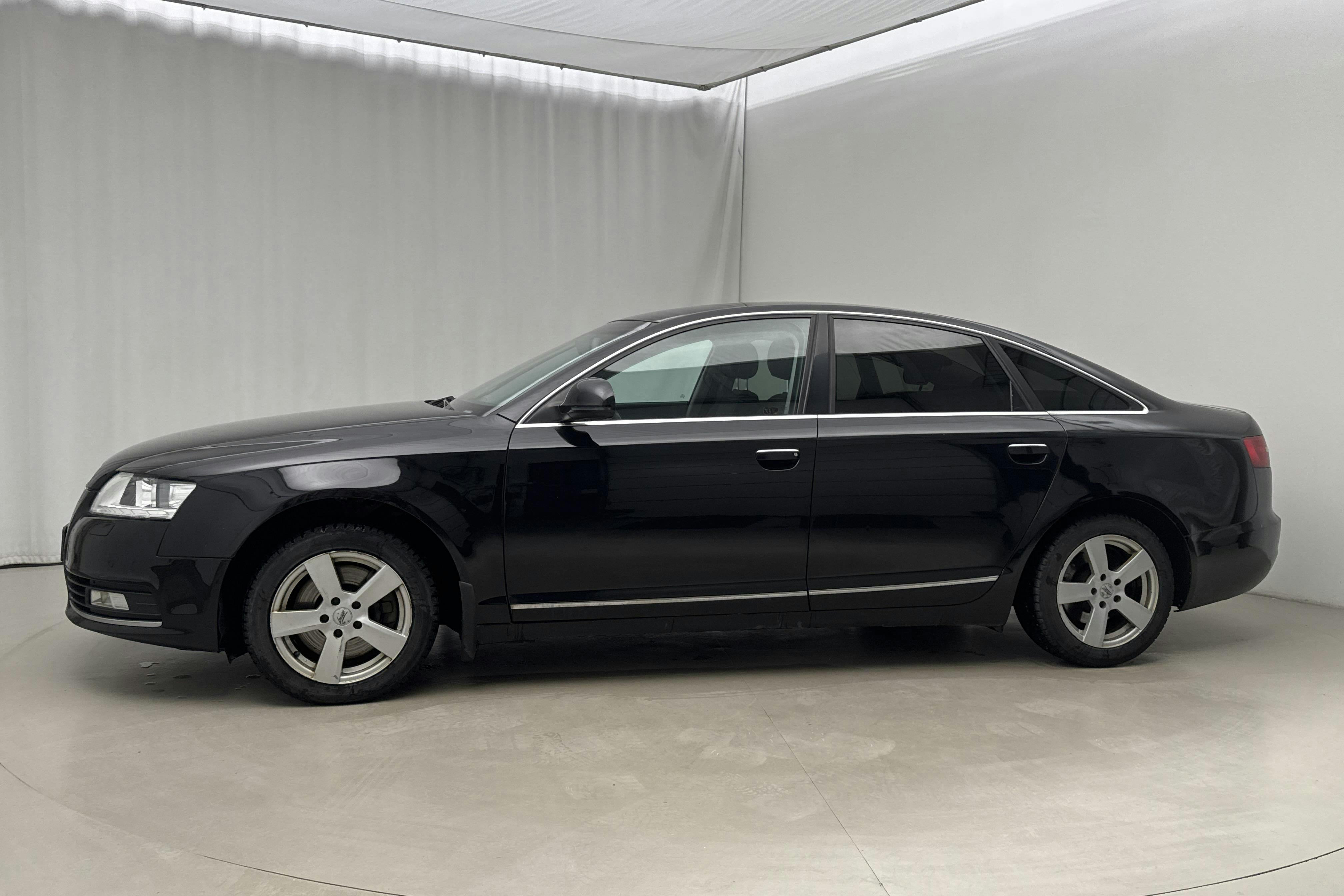 Presentation photo 2 of 18: Audi A6 2.0 TFSI (170hk) - 192 900 km - Automatic - black - 2010