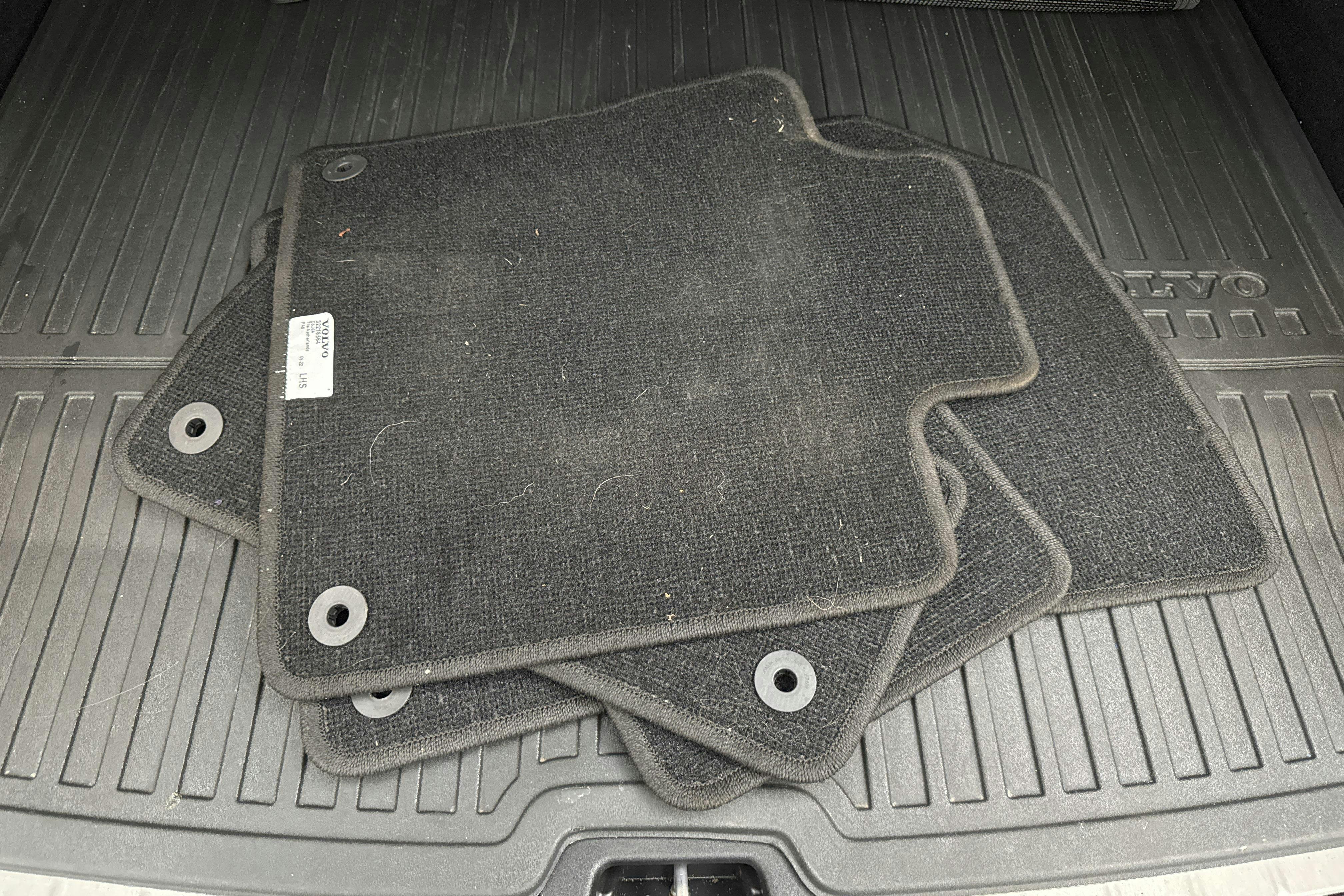 Zdjęcie prezentacyjne 25 z 25: Volvo XC60 T6 AWD Recharge (350hk) - 127 200 km - Automatyczna - czarny - 2023