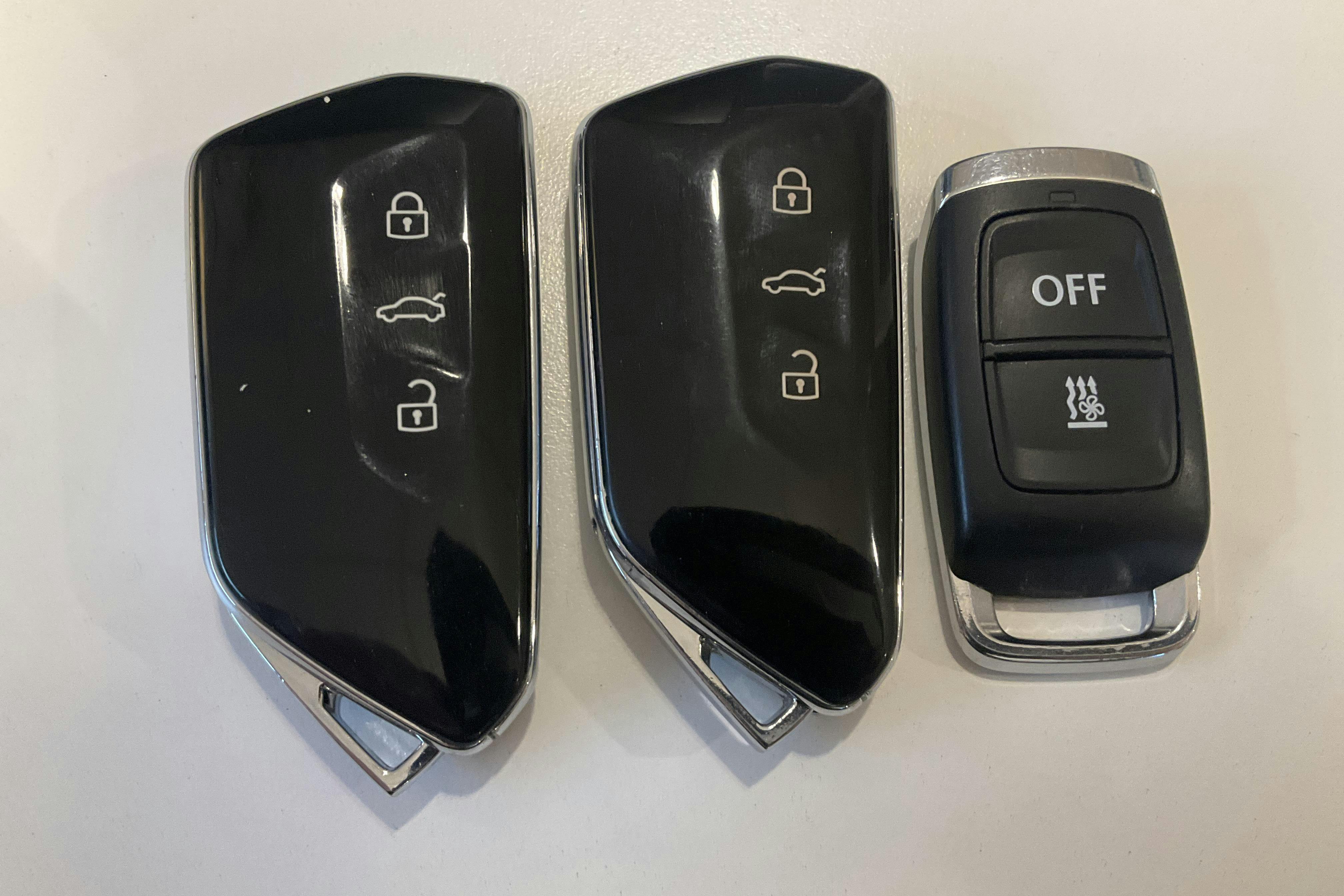 Präsentationsfoto 16 von 16: Skoda Octavia 1.4 iV PHEV Combi (204hk) - 62 530 Kilometer - Verkaufsautomat - Weiß - 2022