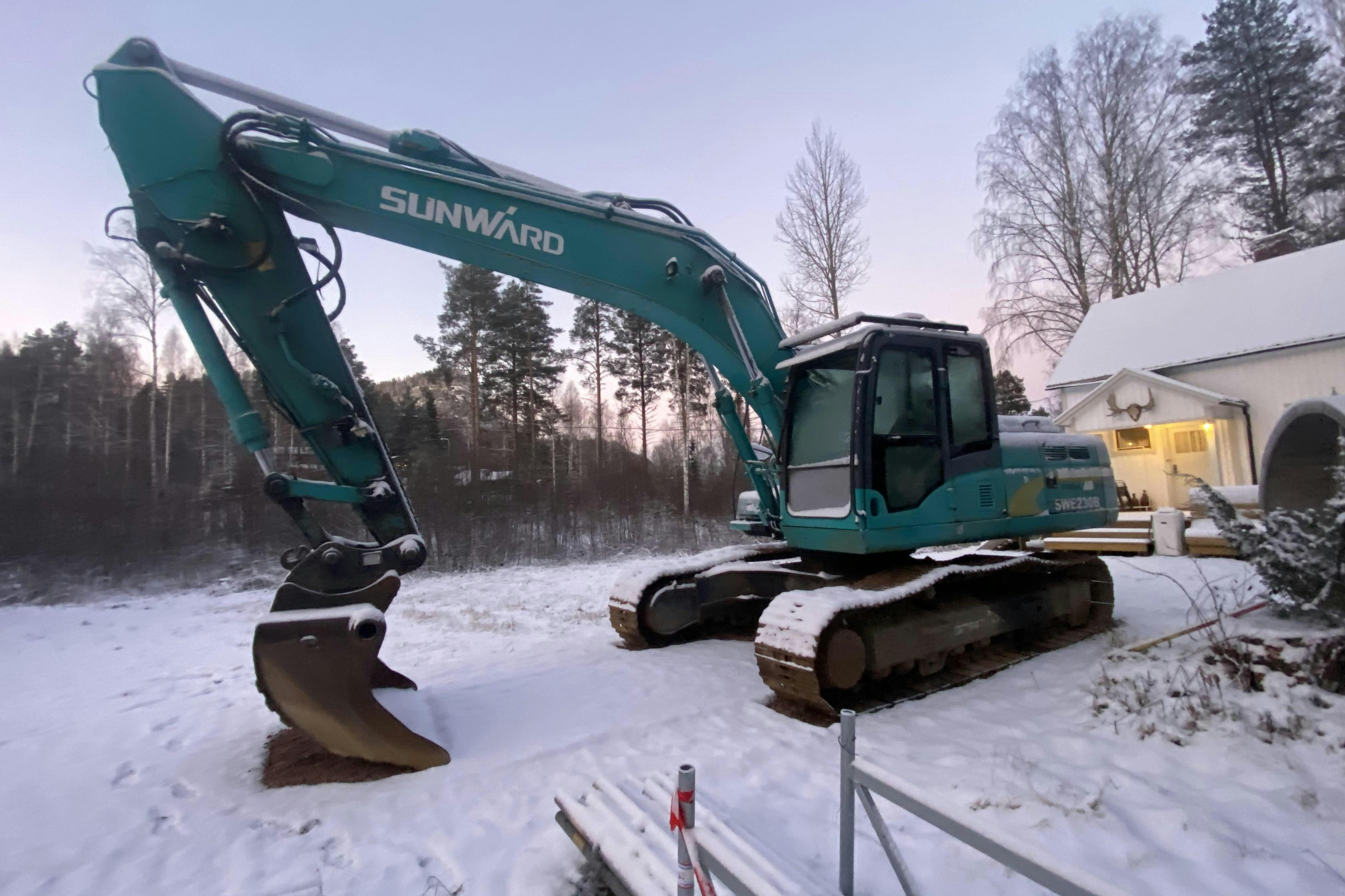 Presentation photo 1 of 45: Sunward SWE230B Bandgrävare -  - 2013