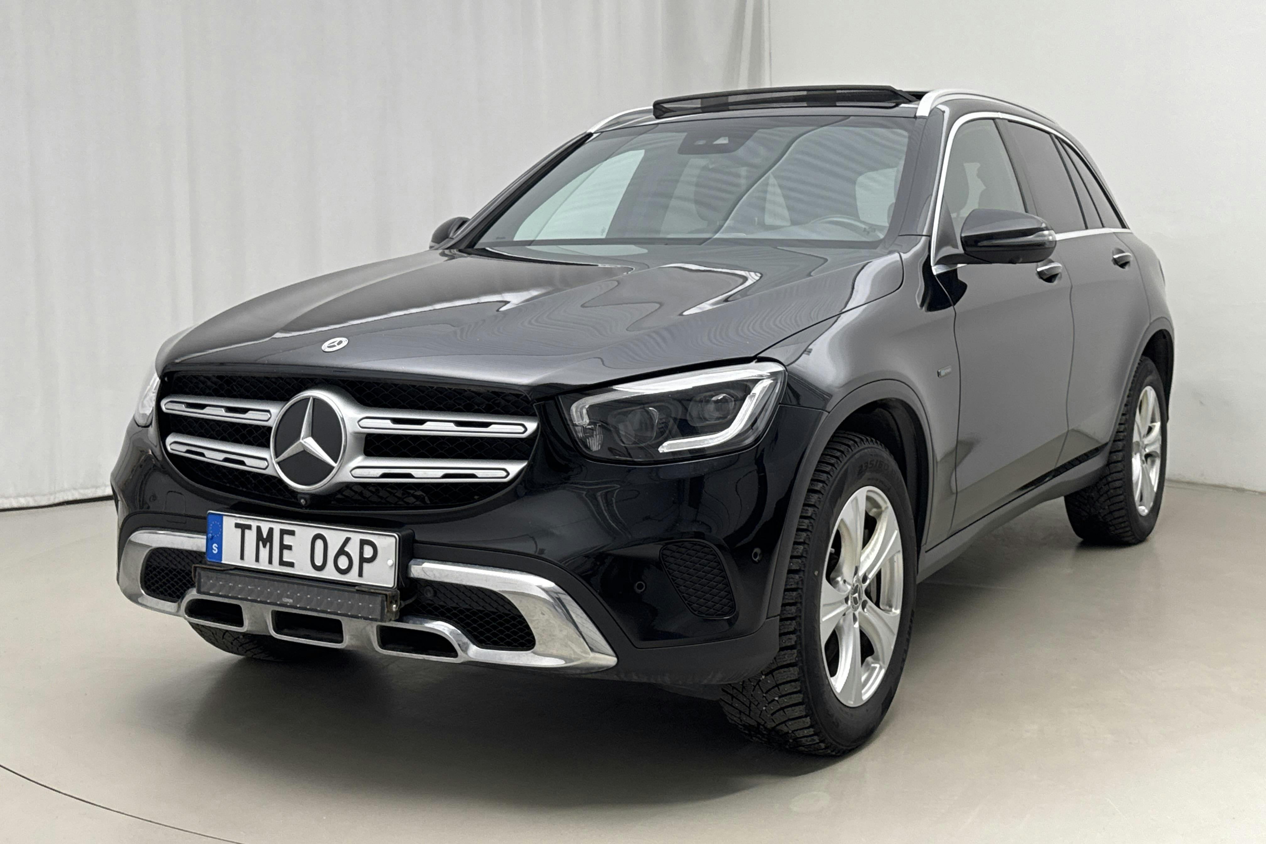Esitlusfoto 1 aadressil 26: Mercedes GLC 300 de 4MATIC X253 (316hk) - 124 880 km - Automaatne - must - 2021