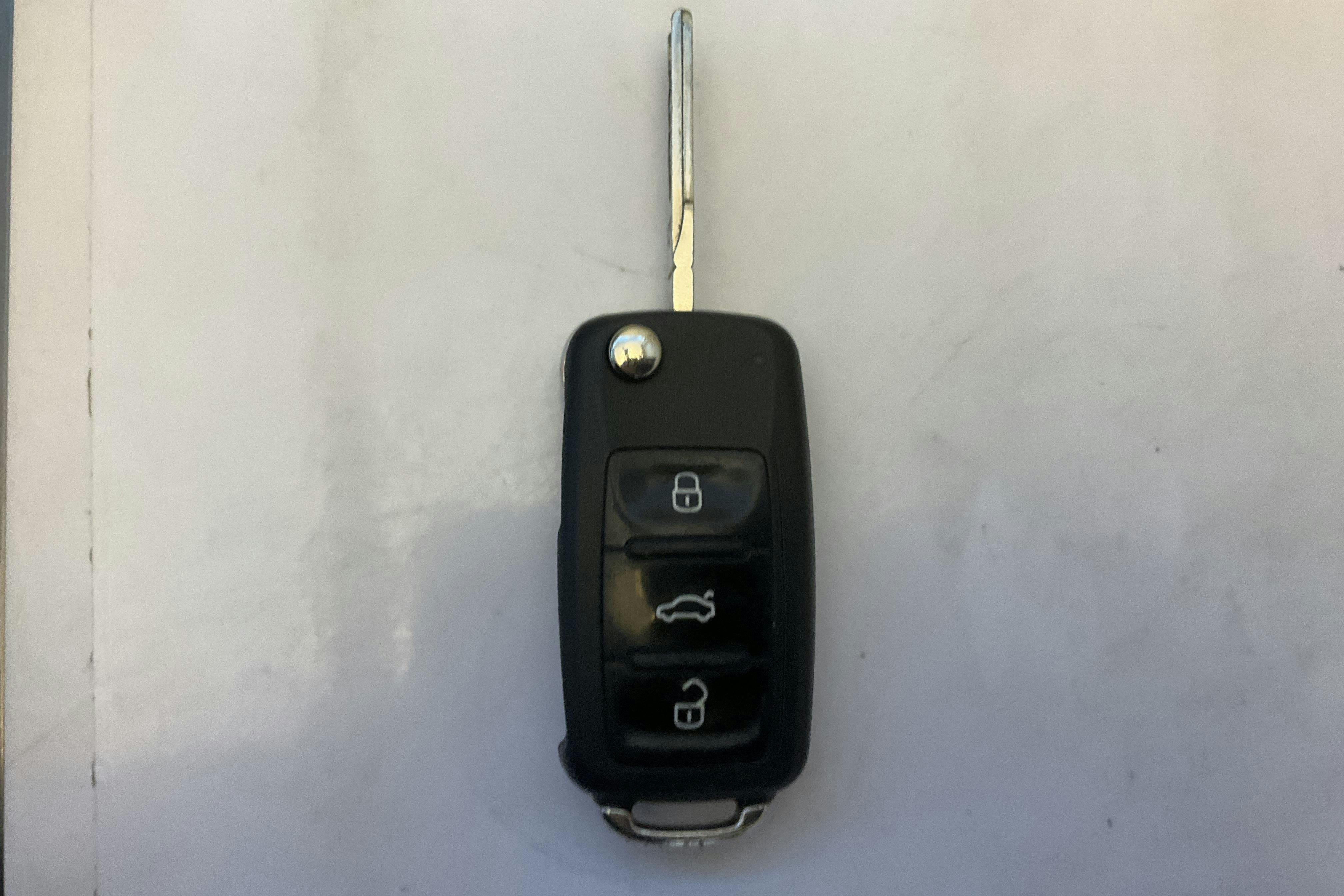 Esitlusfoto 12 aadressil 12: VW Caddy Maxi Life 1.6 TDI (102hk) - 207 450 km - Automaatne - valge - 2011