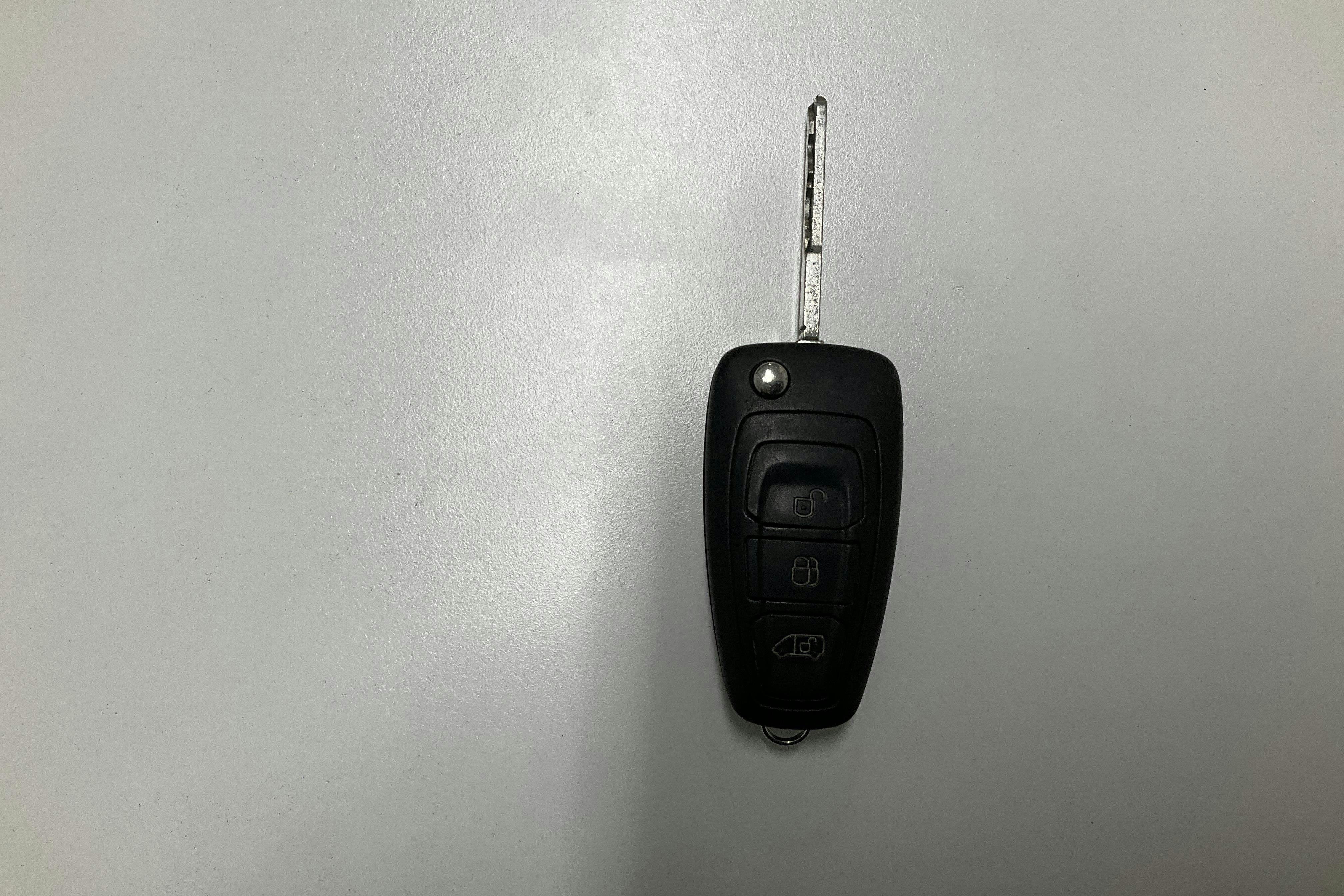 Esitlusfoto 13 aadressil 13: Ford Transit Custom 300 MHEV (130hk) - 173 450 km - Käsitsi - valge - 2021