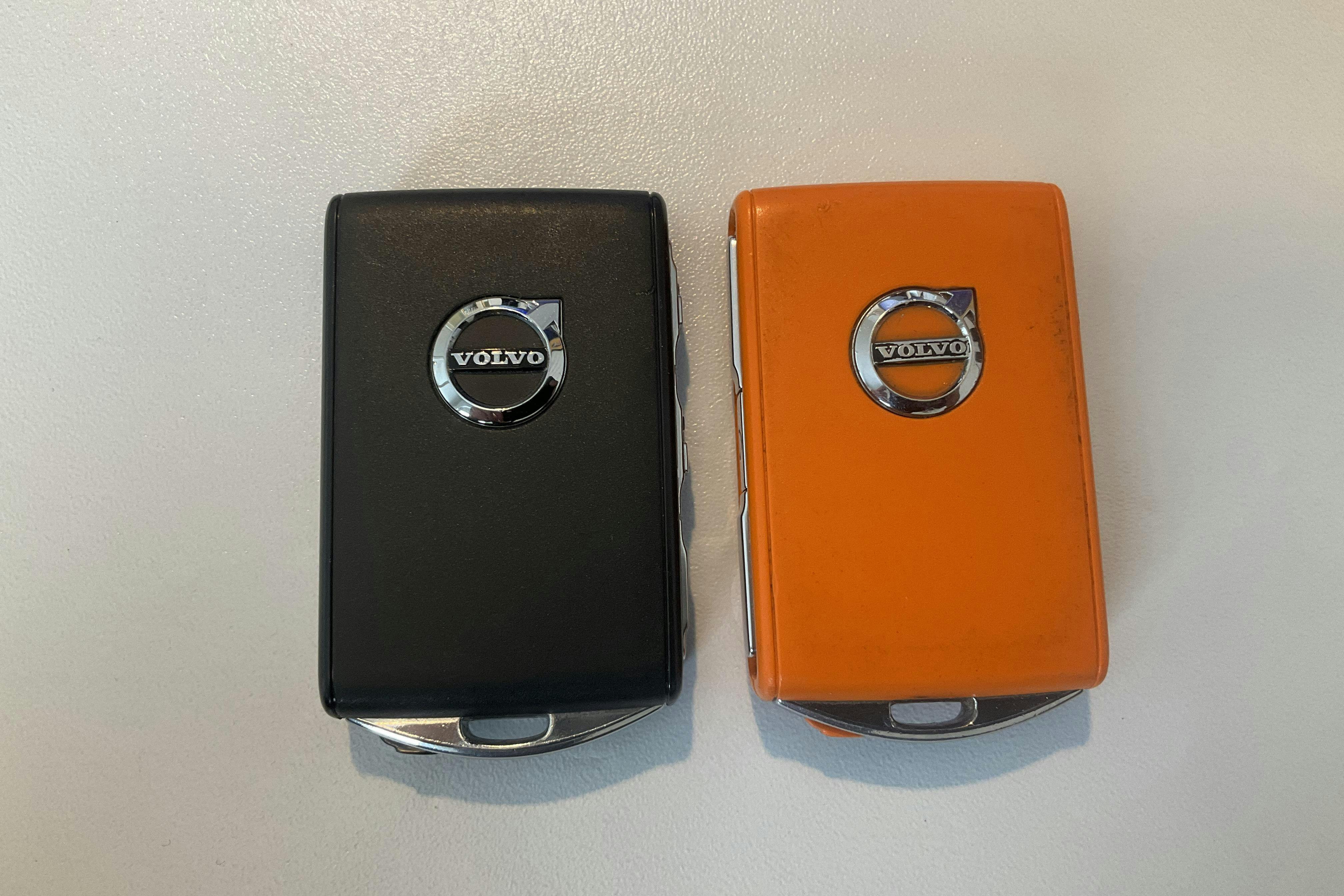 Esitlusfoto 18 aadressil 18: Volvo XC40 T5 2WD Twin Engine (262hk) - 112 470 km - Automaatne - hall - 2023