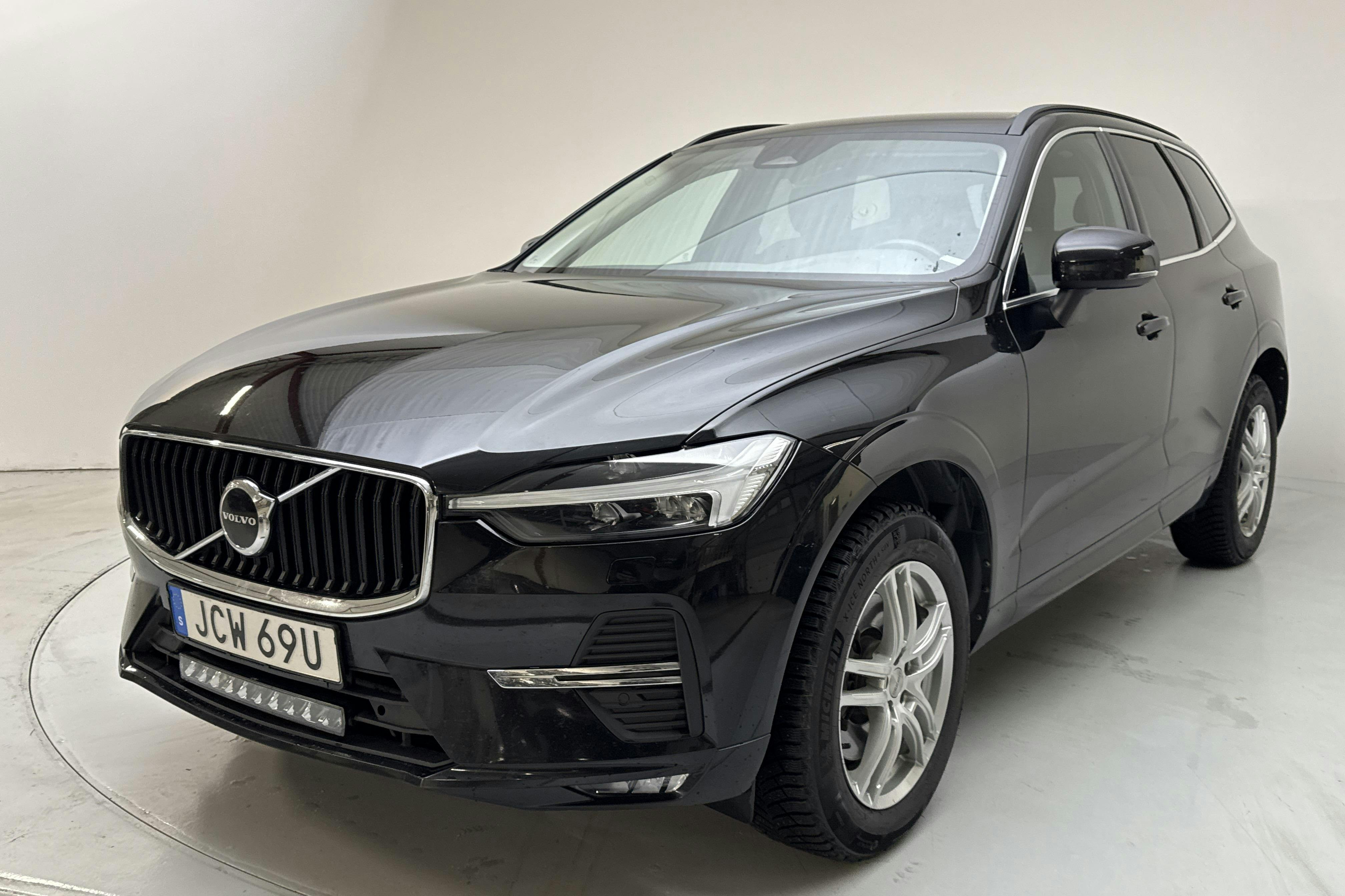 Zdjęcie prezentacyjne 1 z 14: Volvo XC60 B4 AWD Mildhybrid, Diesel (197hk) - 151 890 km - Automatyczna - czarny - 2023