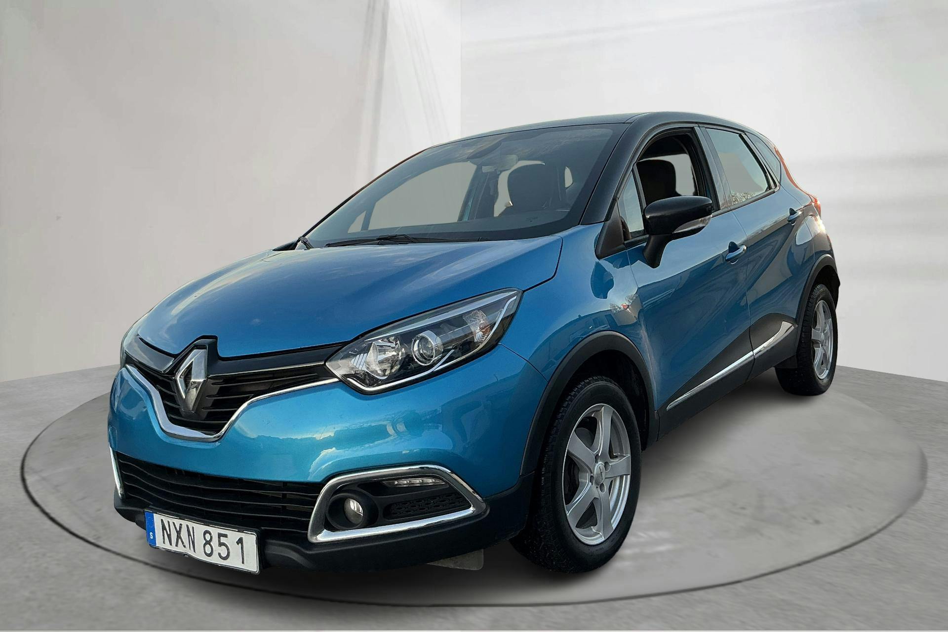 Presentationsfoto 1 av 14: Renault Captur 1.2 TCe (120hk) - 18 296 mil - Automat - 2016