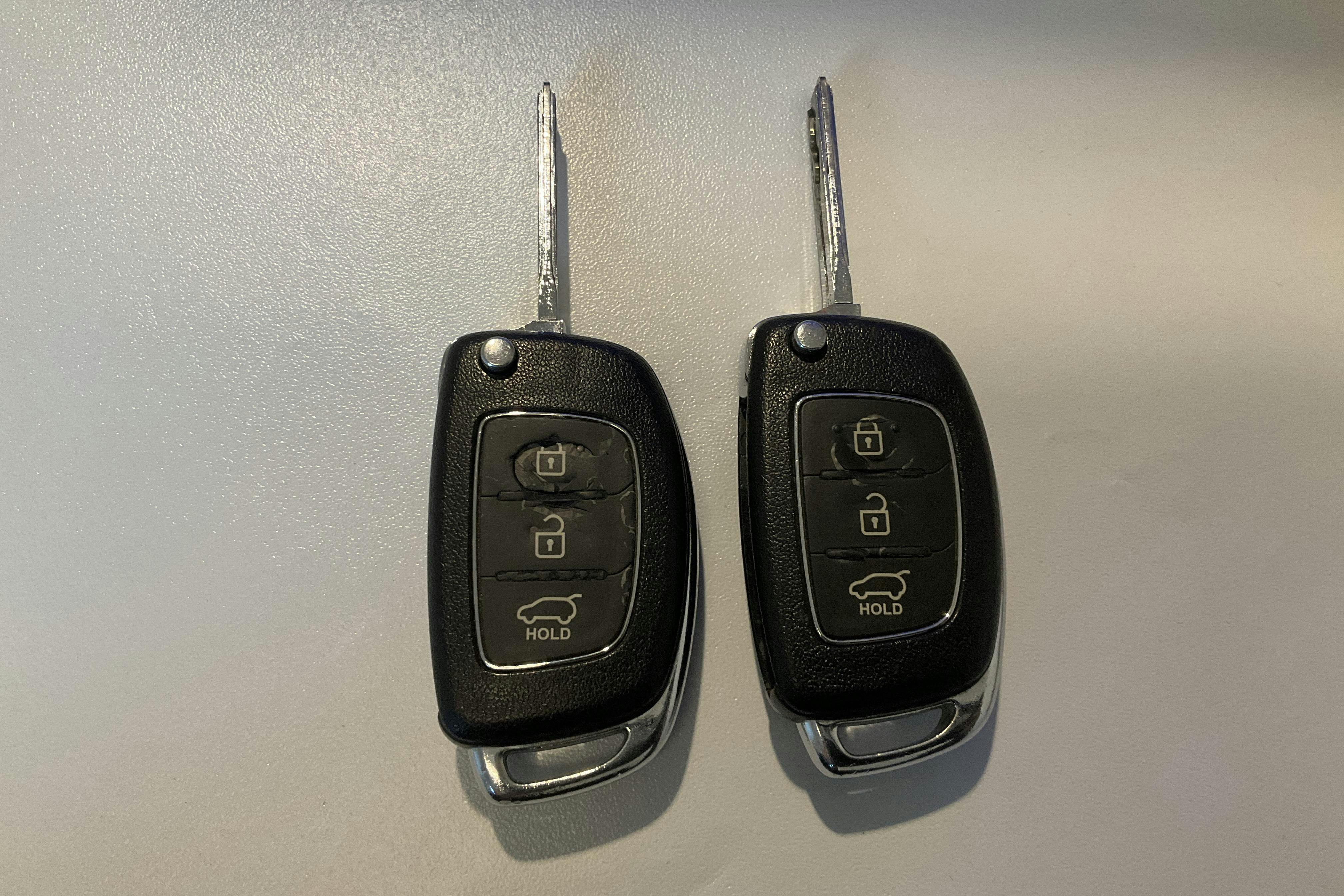 Presentationsfoto 13 av 13: Hyundai iX35 1.6 2WD (135hk) - 16 653 mil - Manuell - röd - 2015