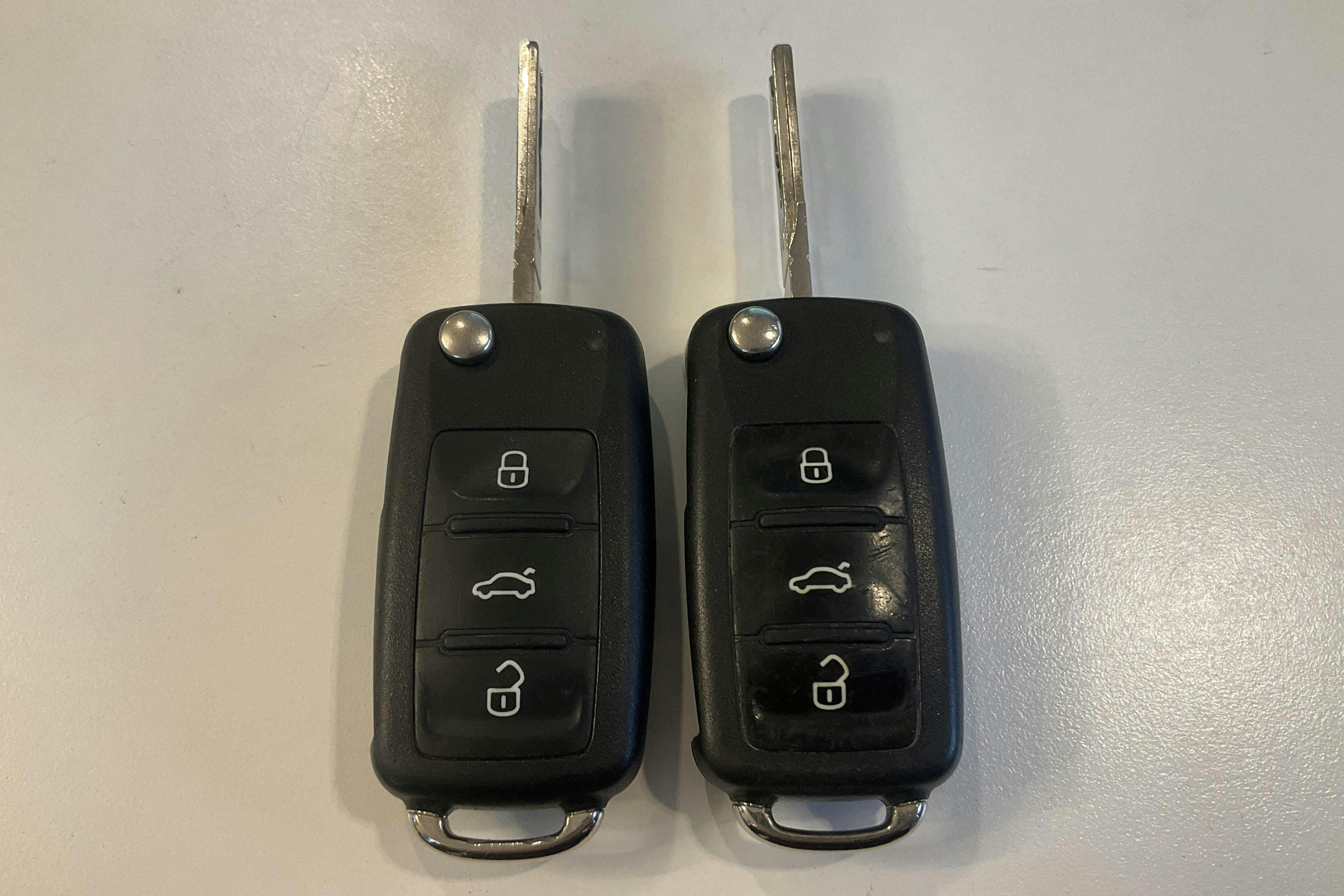 Esittelykuva 17 osoitteesta 17: VW Golf VI 1.6 TDI BlueMotion Technology Plus (105hk) - 189 120 km - Manuaalinen - harmaa - 2011