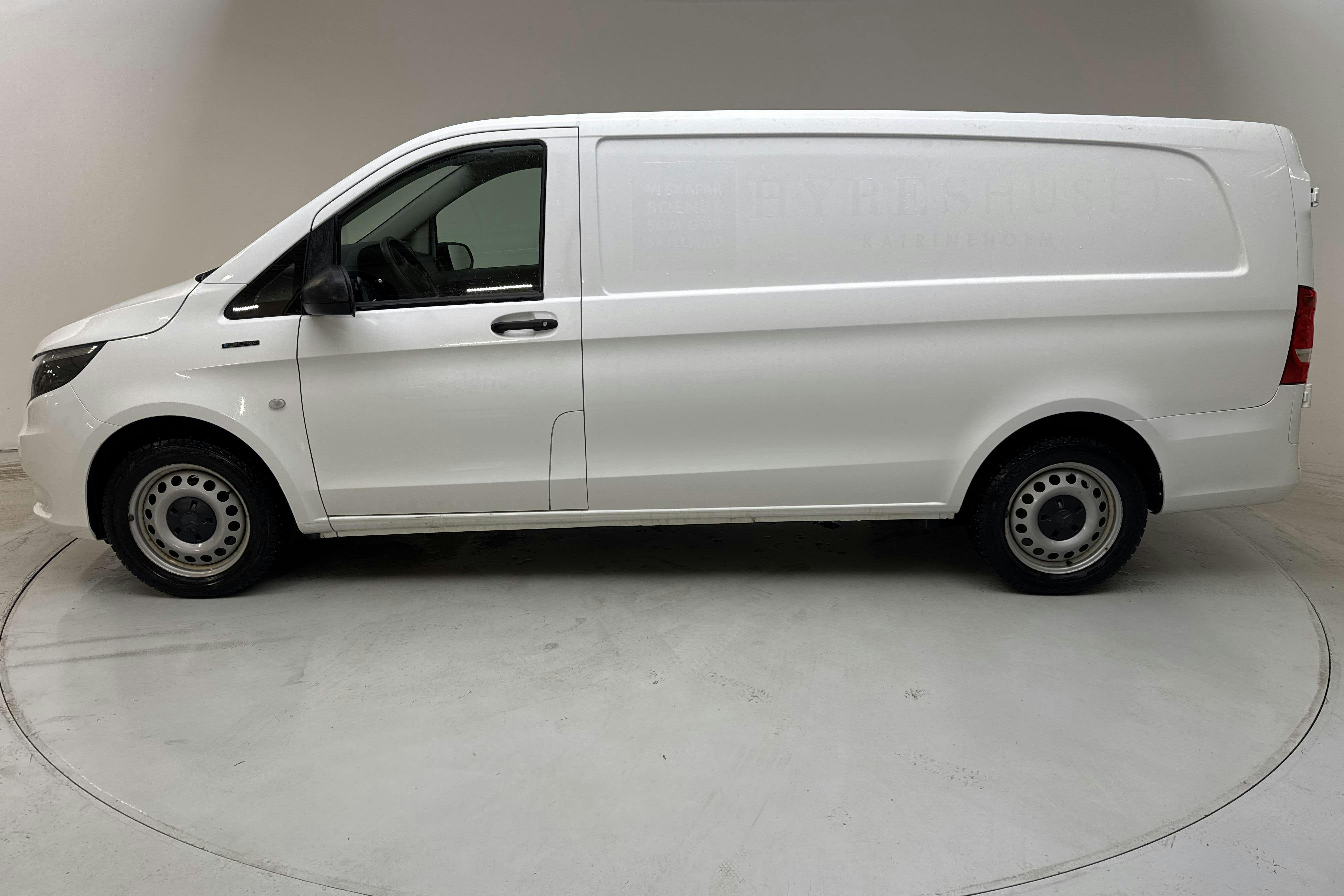 Esitlusfoto 2 aadressil 15: Mercedes eVito Skåp 60kWh W640 (116hk) - 32 480 km - Automaatne - valge - 2020