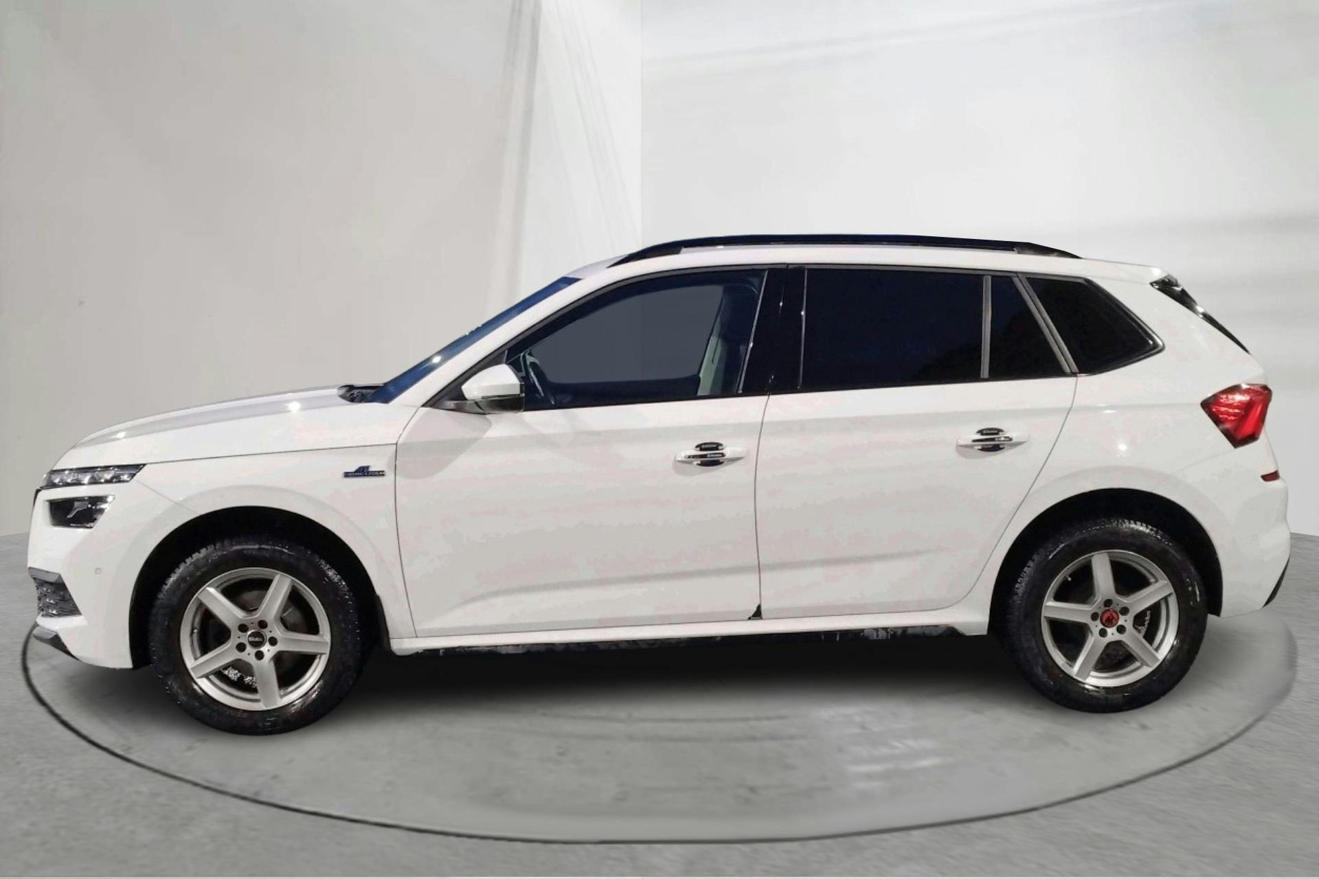 Esitlusfoto 2 aadressil 16: Skoda Kamiq 1.0 G-Tec TSI (90hk) - 86 290 km - Käsitsi - valge - 2021