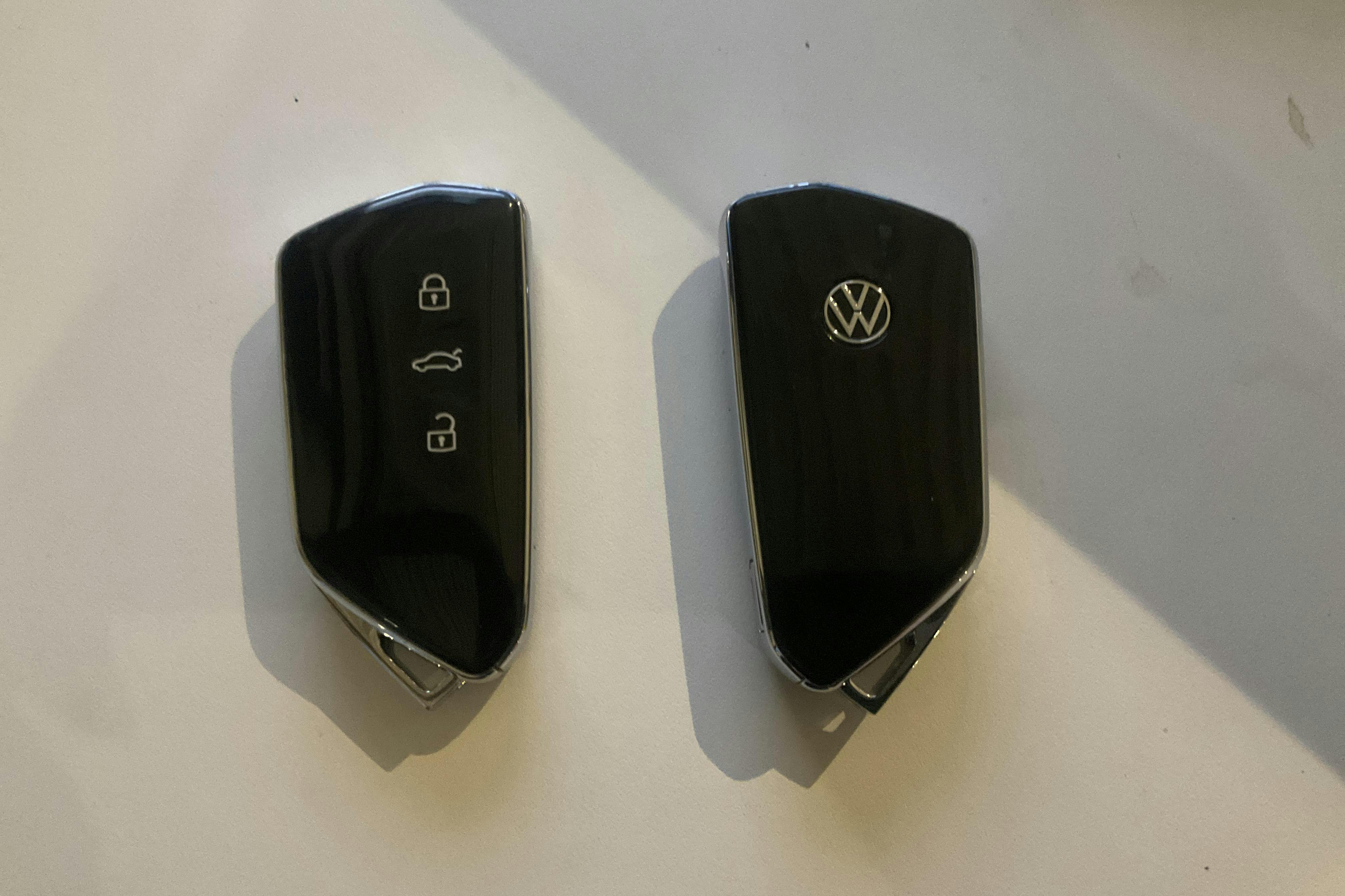 Presentation photo 19 of 19: VW ID.4 77kWh (204hk) - 66 730 km - Automatic - white - 2023