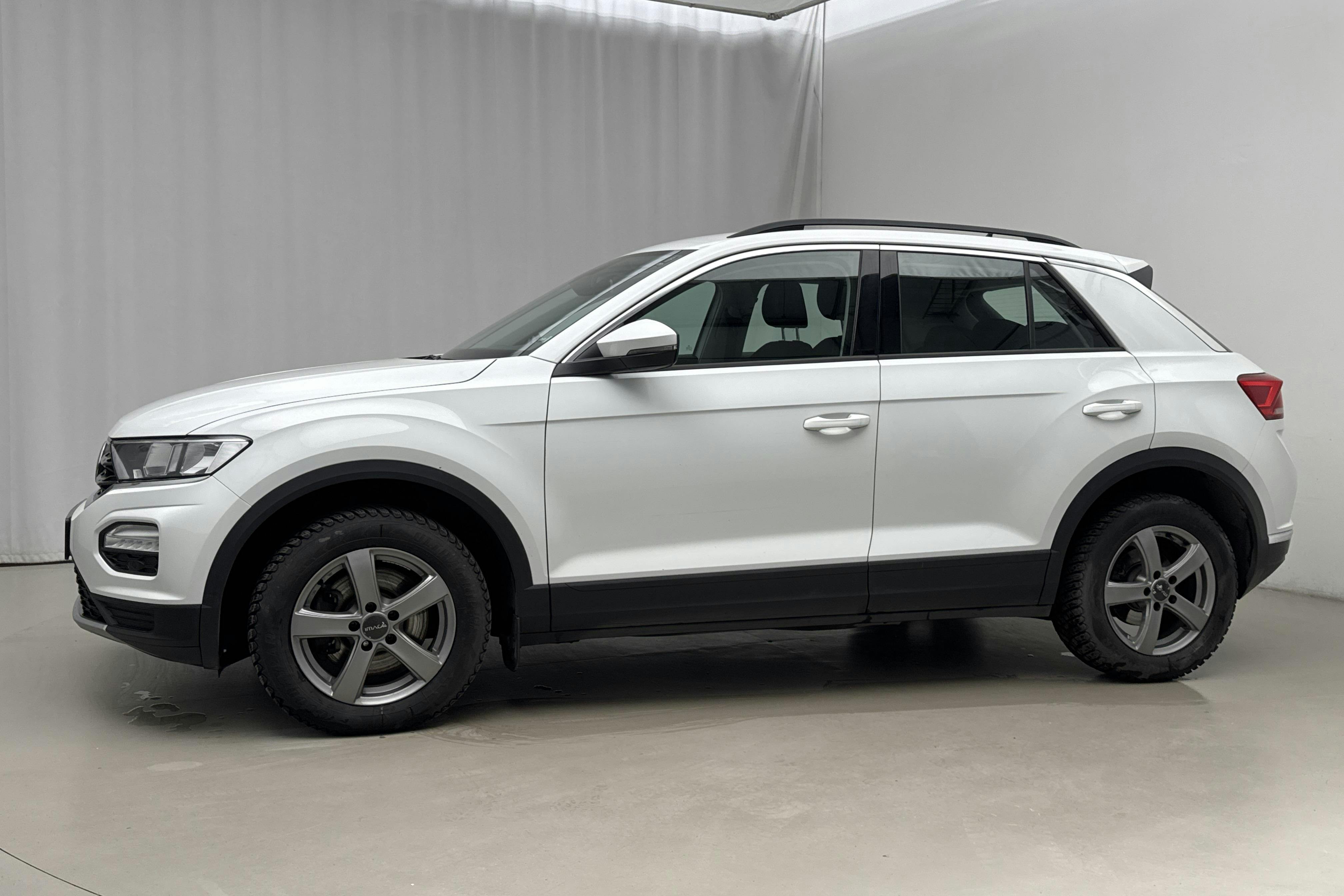 Presentationsfoto 2 av 20: VW T-Roc 2.0 TSI 4Motion (190hk) - 14 349 mil - Automat - vit - 2020