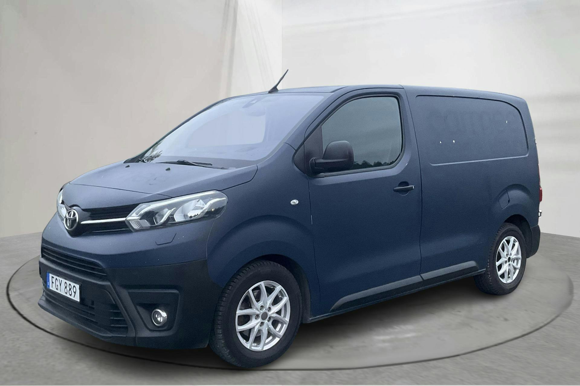 Presentationsfoto 1 av 11: Toyota PROACE 1.6 (95hk) - 19 295 mil - Manuell - vit - 2017