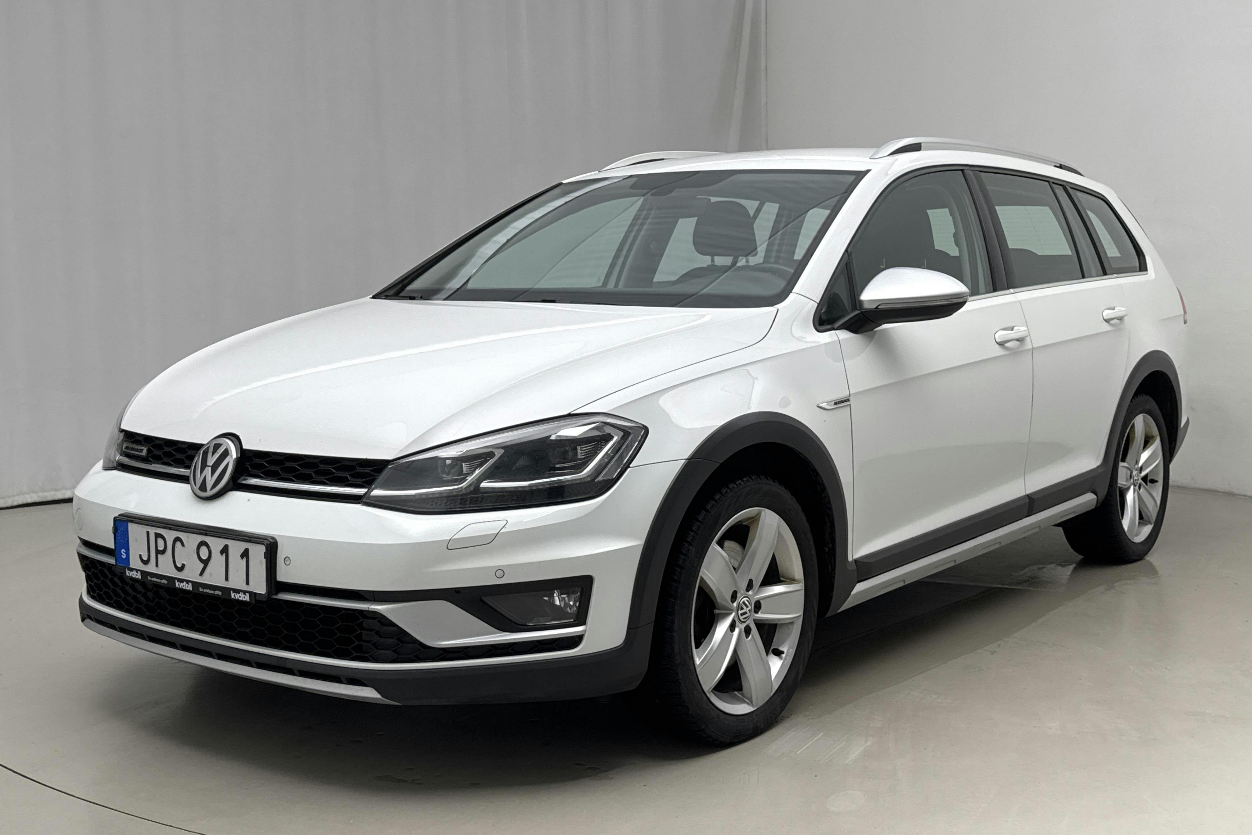Presentation photo 1 of 20: VW Golf Alltrack 1.8 TSI 4Motion (180hk) - 153 100 km - Automatic - white - 2018