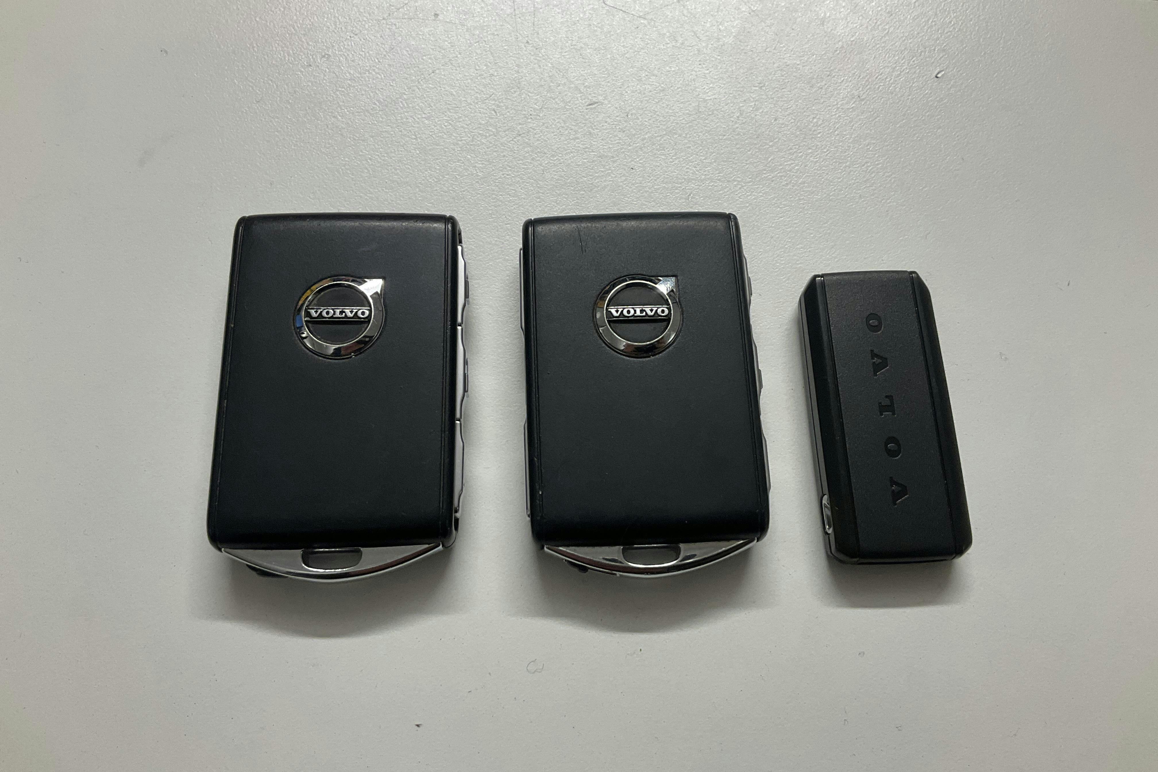 Presentationsfoto 14 av 14: Volvo V90 D4 AWD (190hk) - 19 849 mil - Automat - vit - 2020