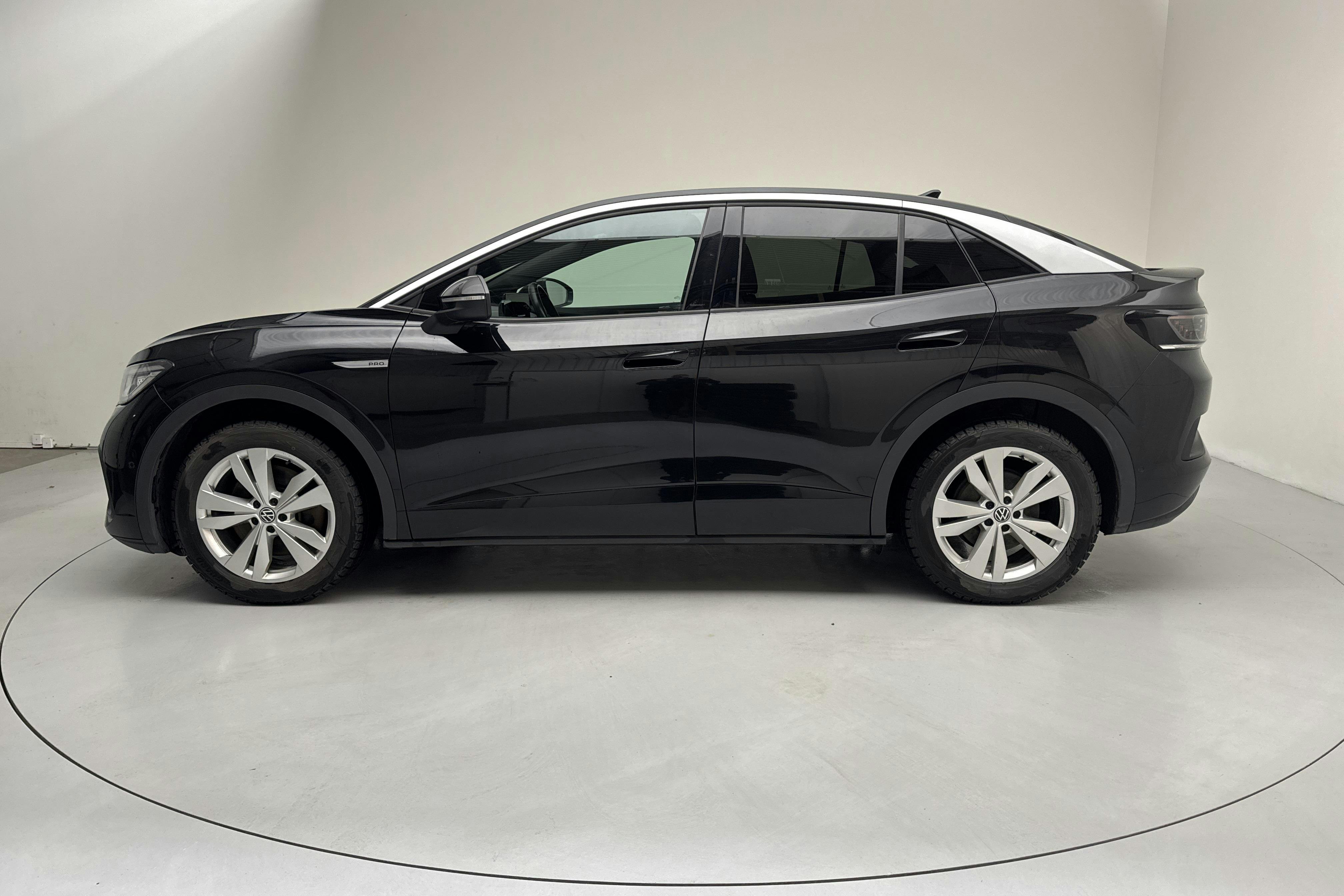 Esittelykuva 2 osoitteesta 17: VW ID.5 77kWh (204hk) - 110 030 km - Automaattinen - musta - 2023