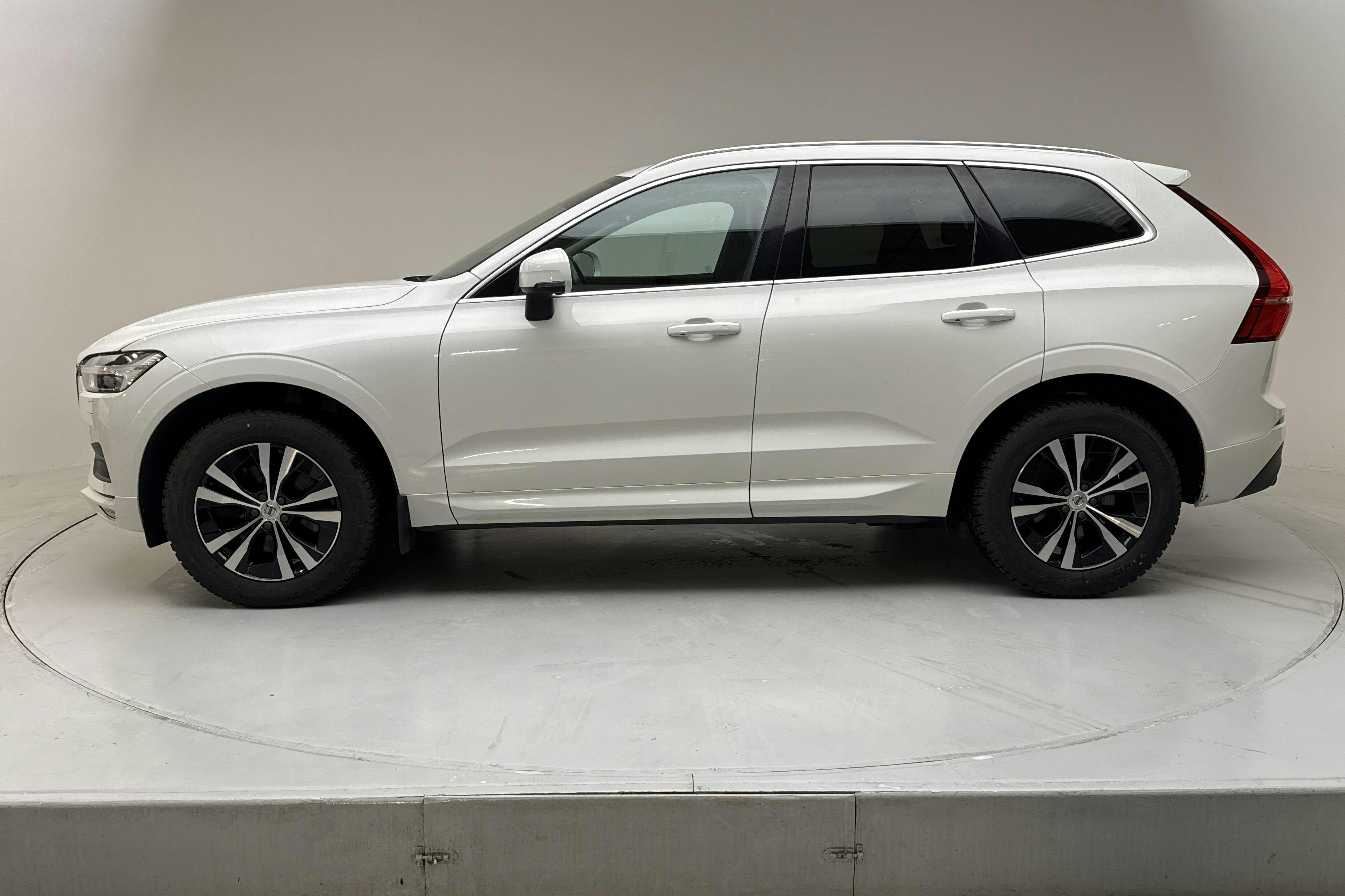 Presentation photo 2 of 15: Volvo XC60 B4 AWD Mildhybrid, Diesel (197hk) - 106 400 km - Automatic - white - 2021