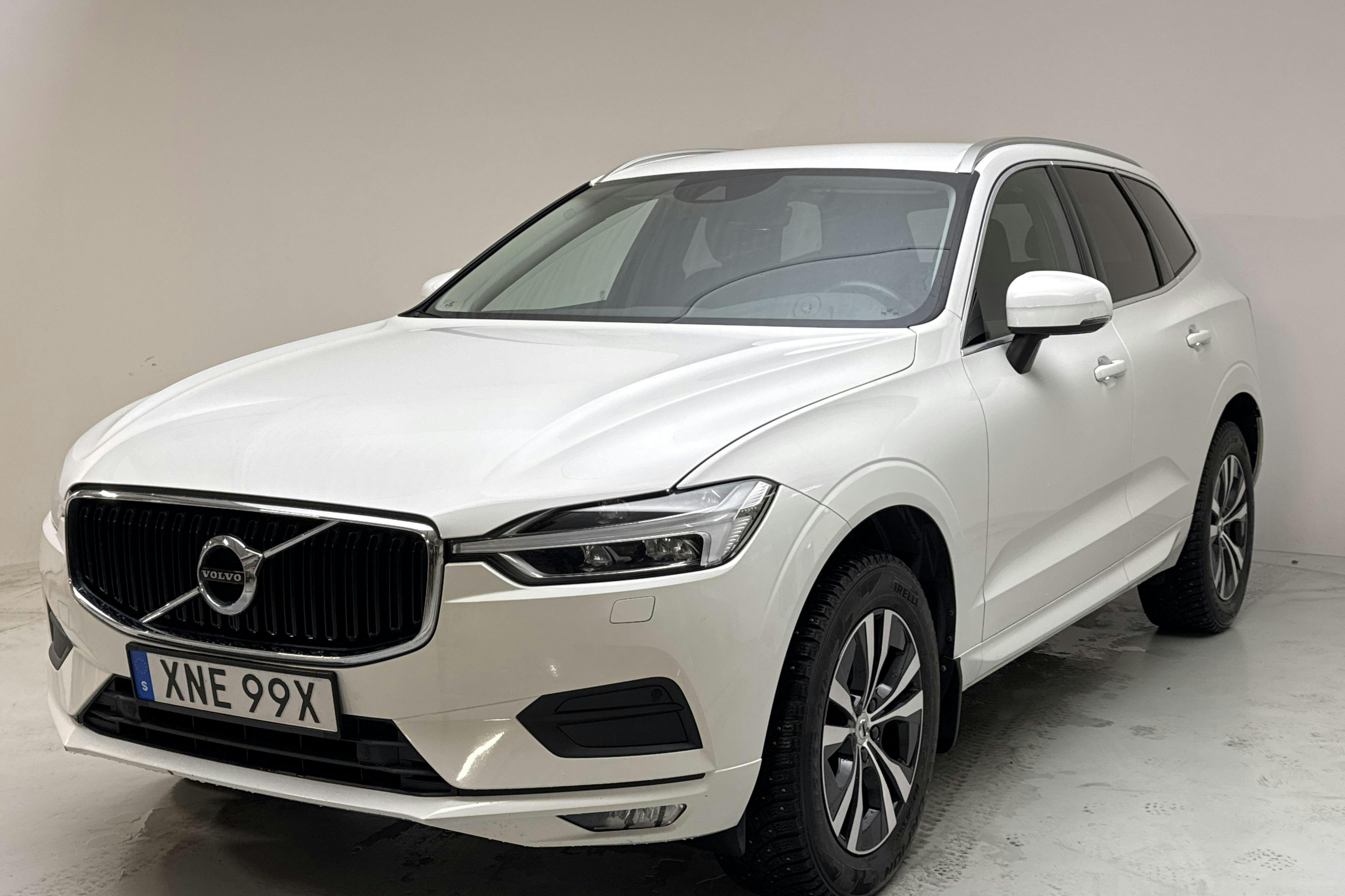 Esitlusfoto 1 aadressil 15: Volvo XC60 B4 AWD Mildhybrid, Diesel (197hk) - 106 400 km - Automaatne - valge - 2021