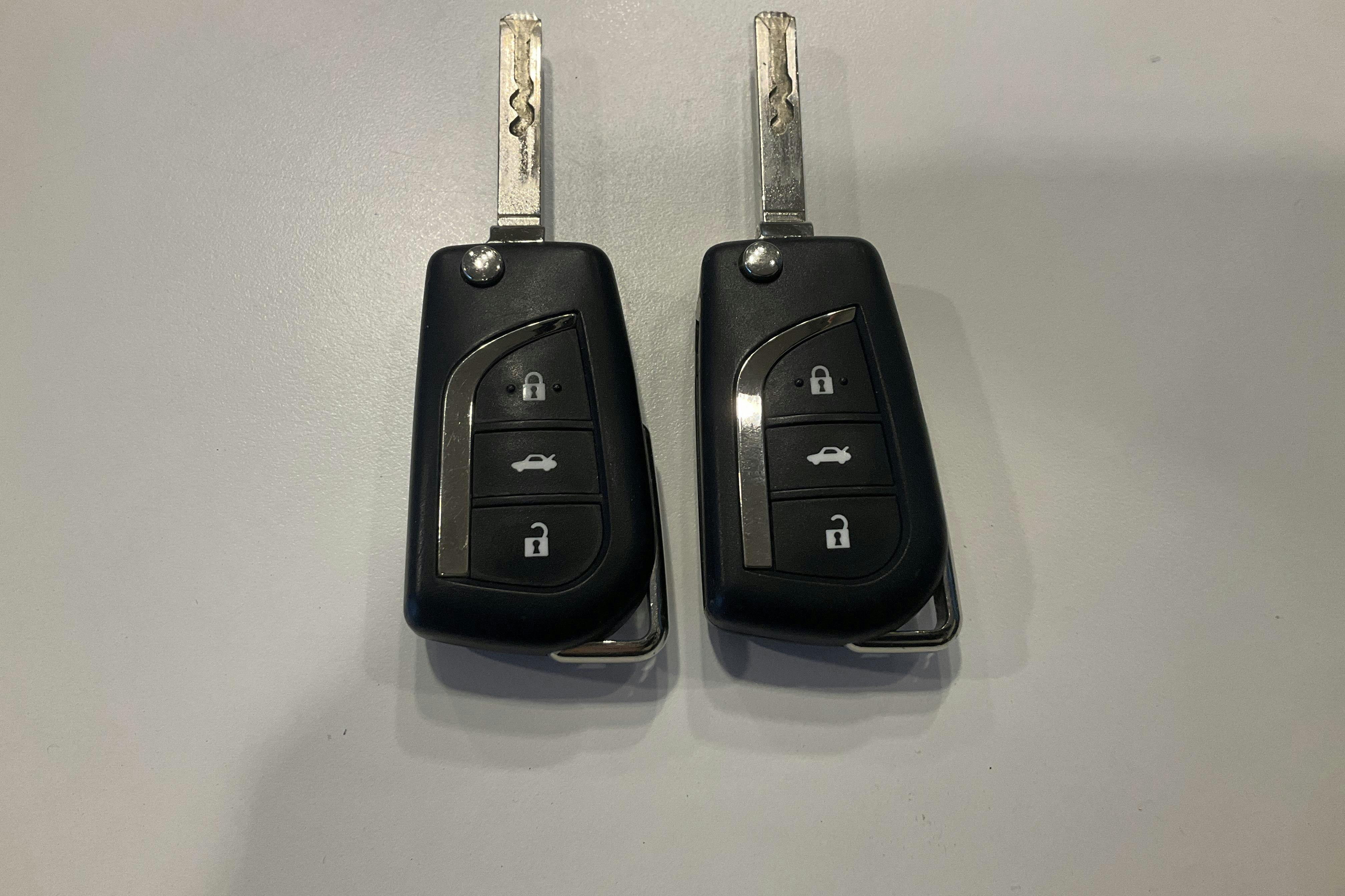 Presentationsfoto 15 av 15: Toyota Avensis 1.8 Touring Sports (147hk) - 13 287 mil - Automat - Dark Blue - 2016