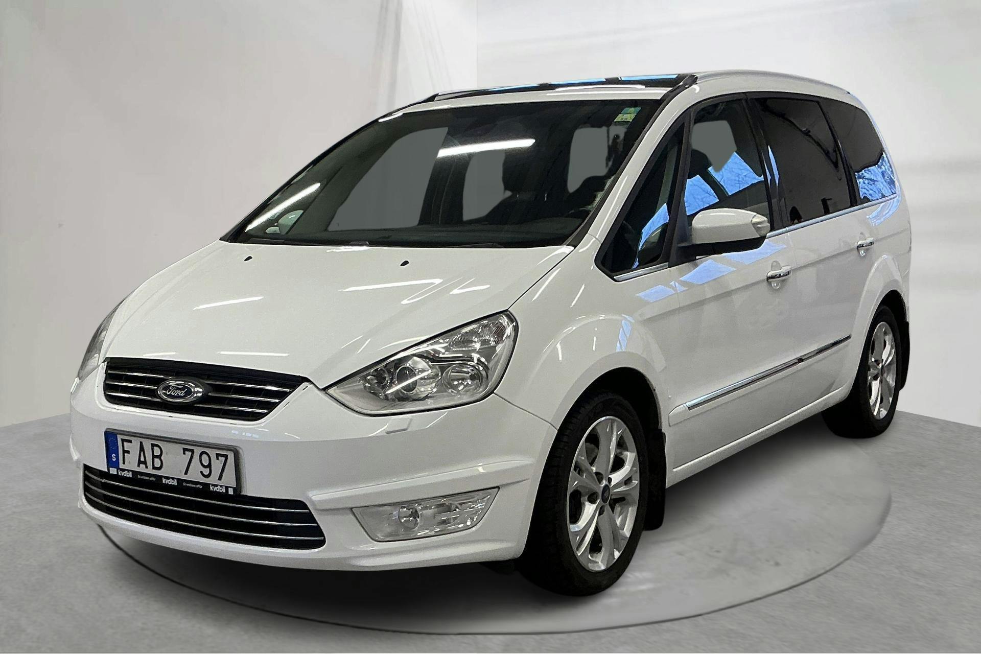 Presentationsfoto 1 av 16: Ford Galaxy 2.0 Duratorq TDCi (140hk) - 22 507 mil - Automat - vit - 2013