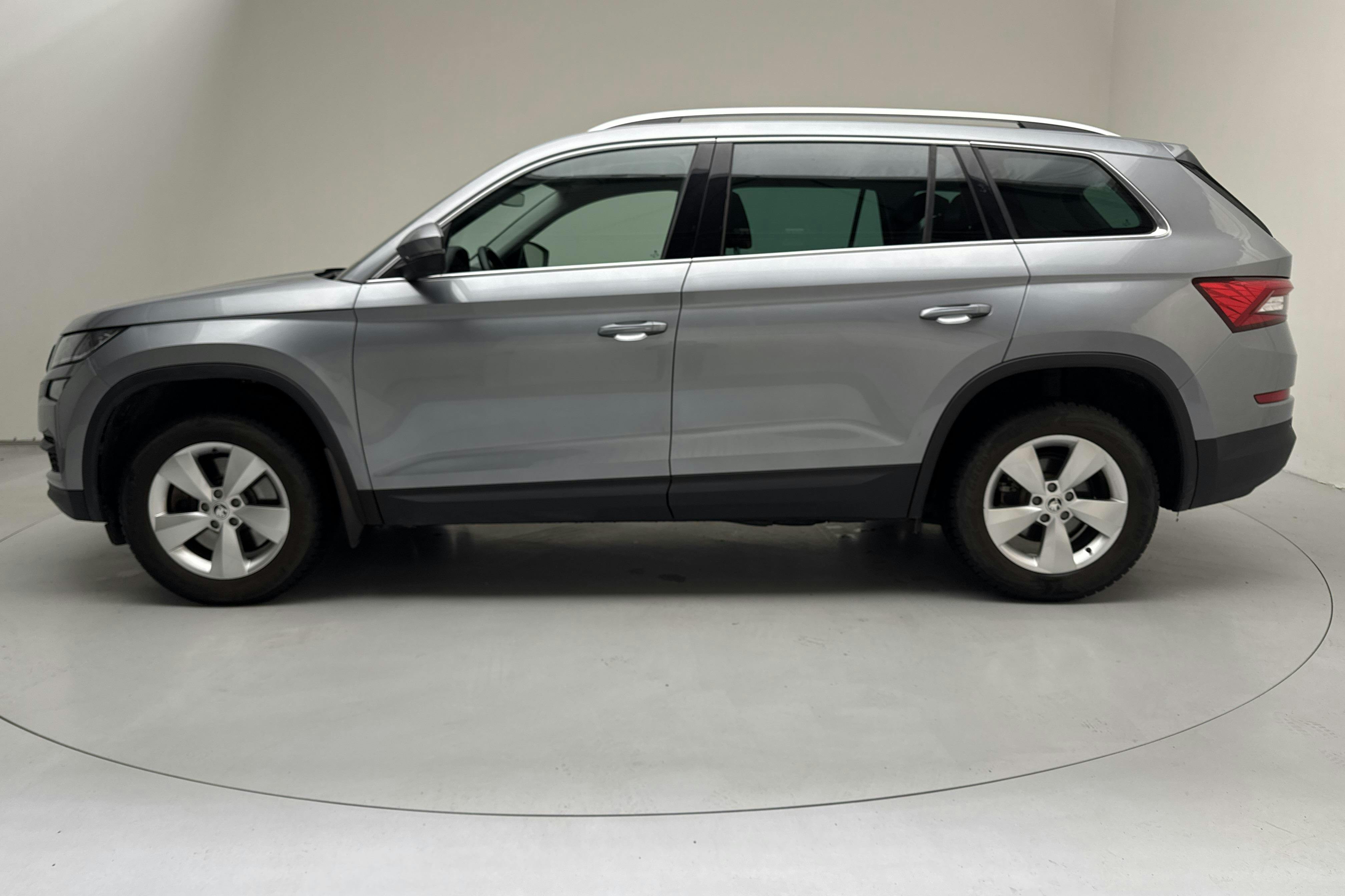 Presentationsfoto 2 av 15: Skoda Kodiaq 2.0 TSI 4X4 (190hk) - 5 937 mil - Automat - grå - 2020
