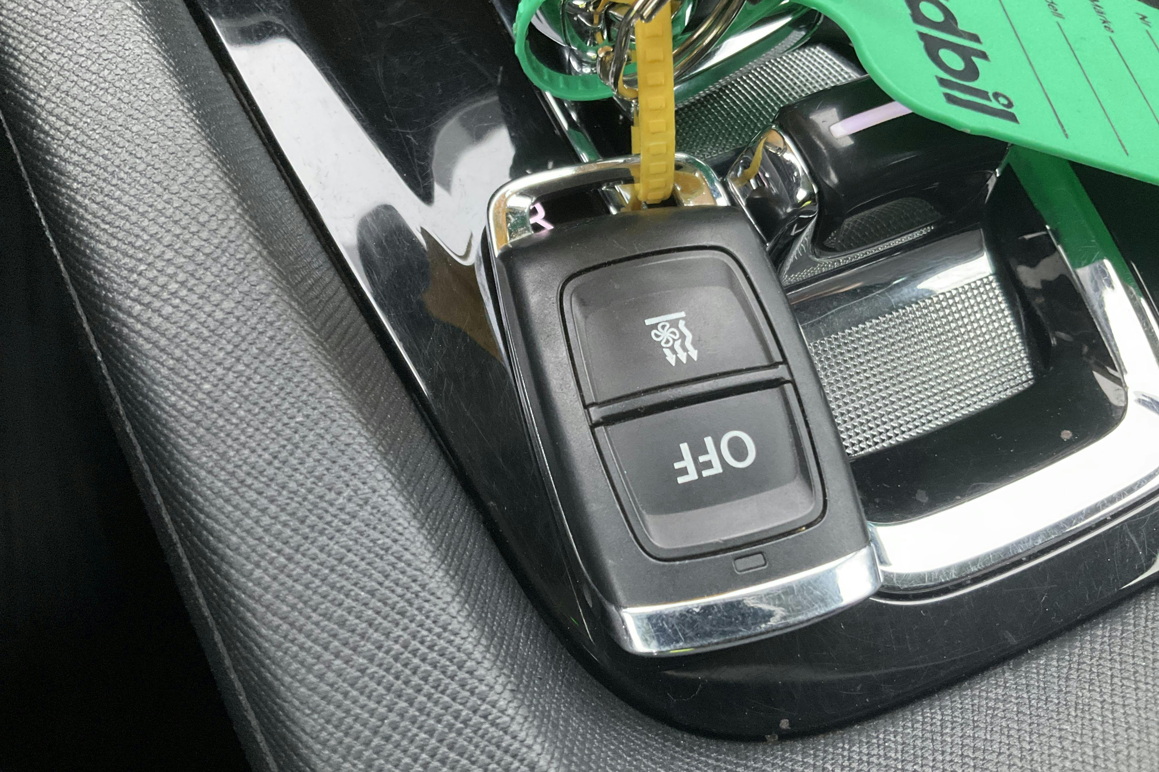 Esitlusfoto 18 aadressil 18: Skoda Octavia 1.4 iV PHEV Combi (204hk) - 137 920 km - Automaatne - valge - 2021