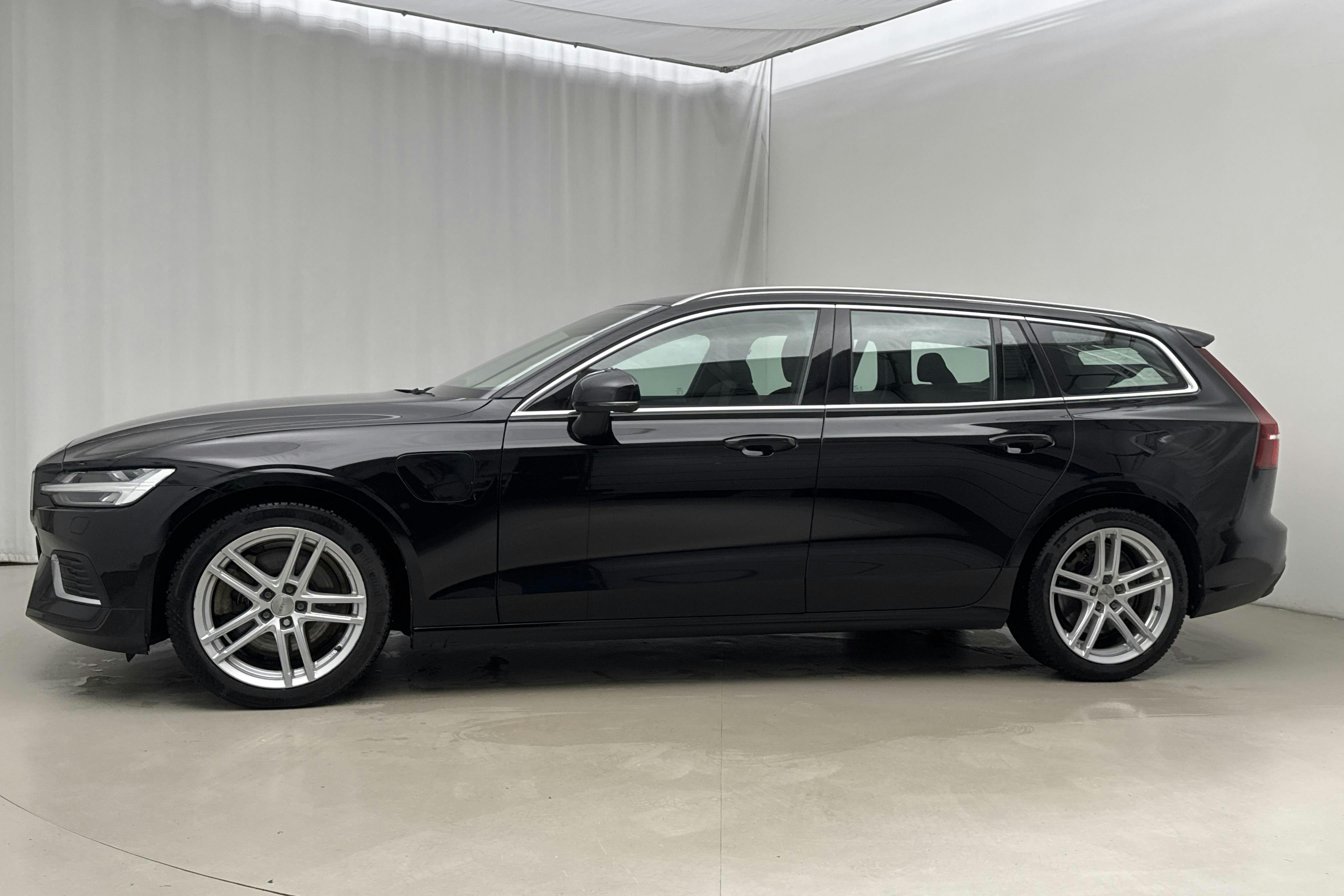 Presentation photo 2 of 22: Volvo V60 T6 AWD Recharge (350hk) - 89 500 km - Automatic - black - 2023