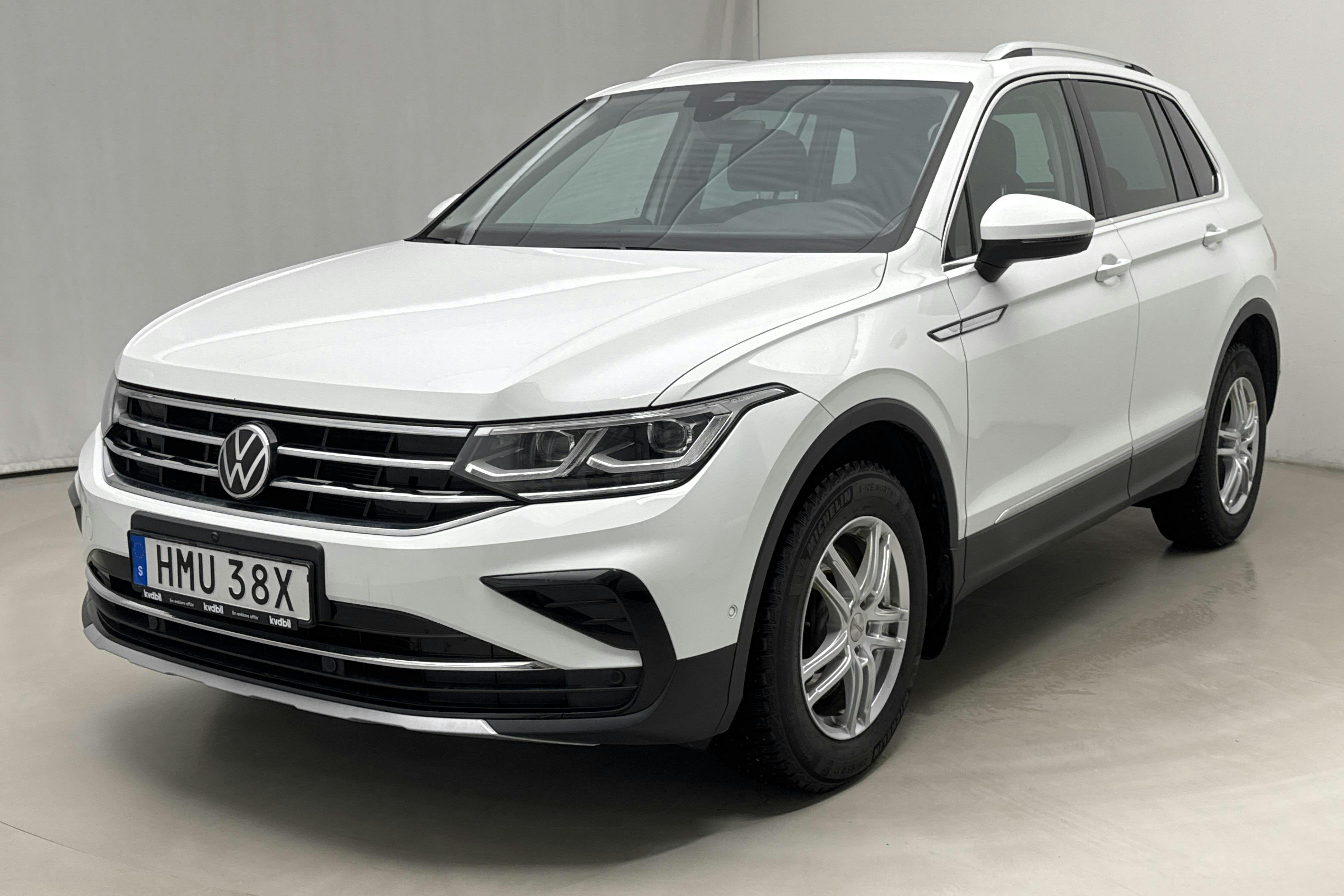 Esittelykuva 1 osoitteesta 18: VW Tiguan 2.0 TDI 4MOTION (200hk) - 64 080 km - Automaattinen - valkoinen - 2021