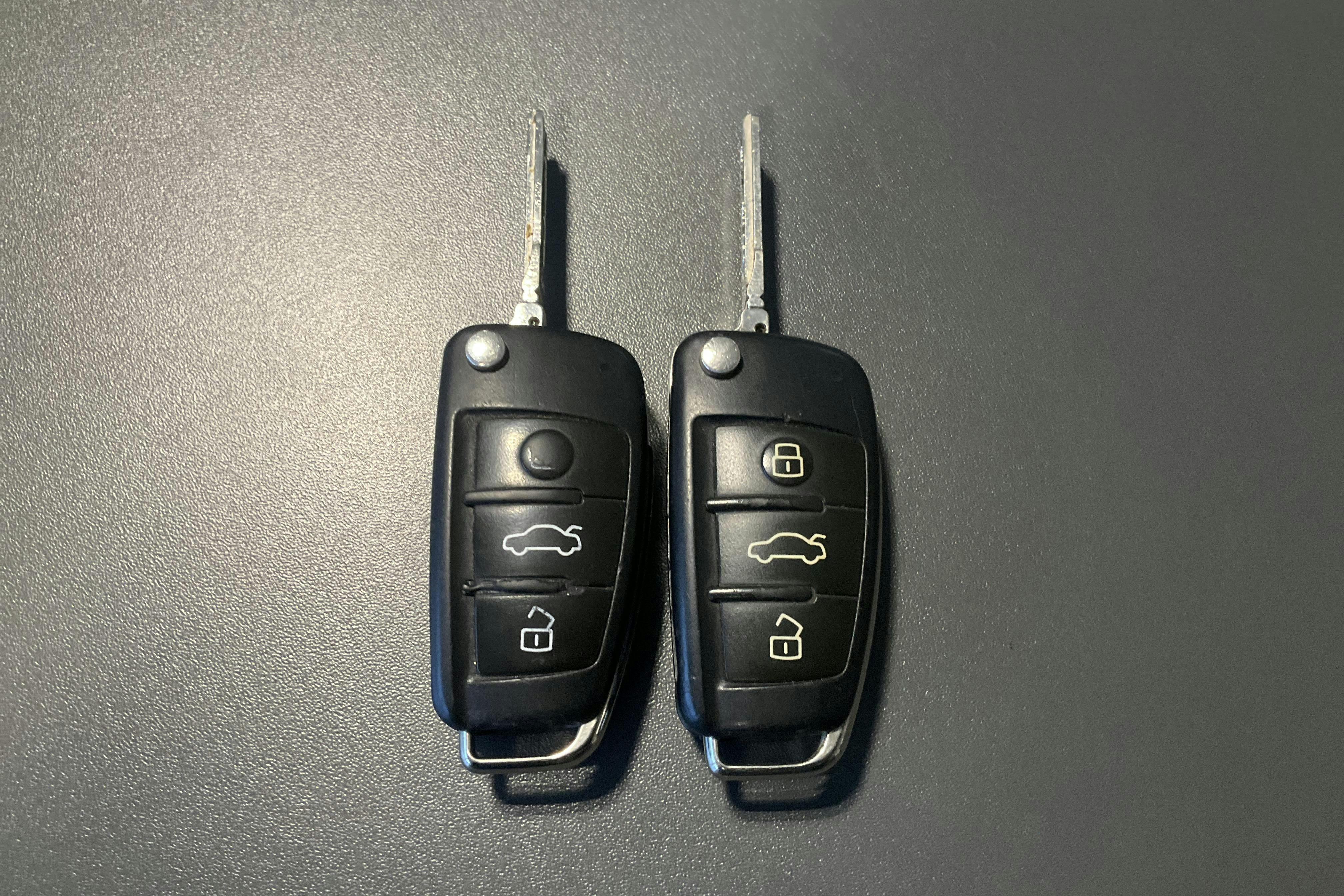 Presentationsfoto 12 av 12: Audi A6 3.0 TDI Avant quattro (240hk) - 29 421 mil - Automat - grå - 2011