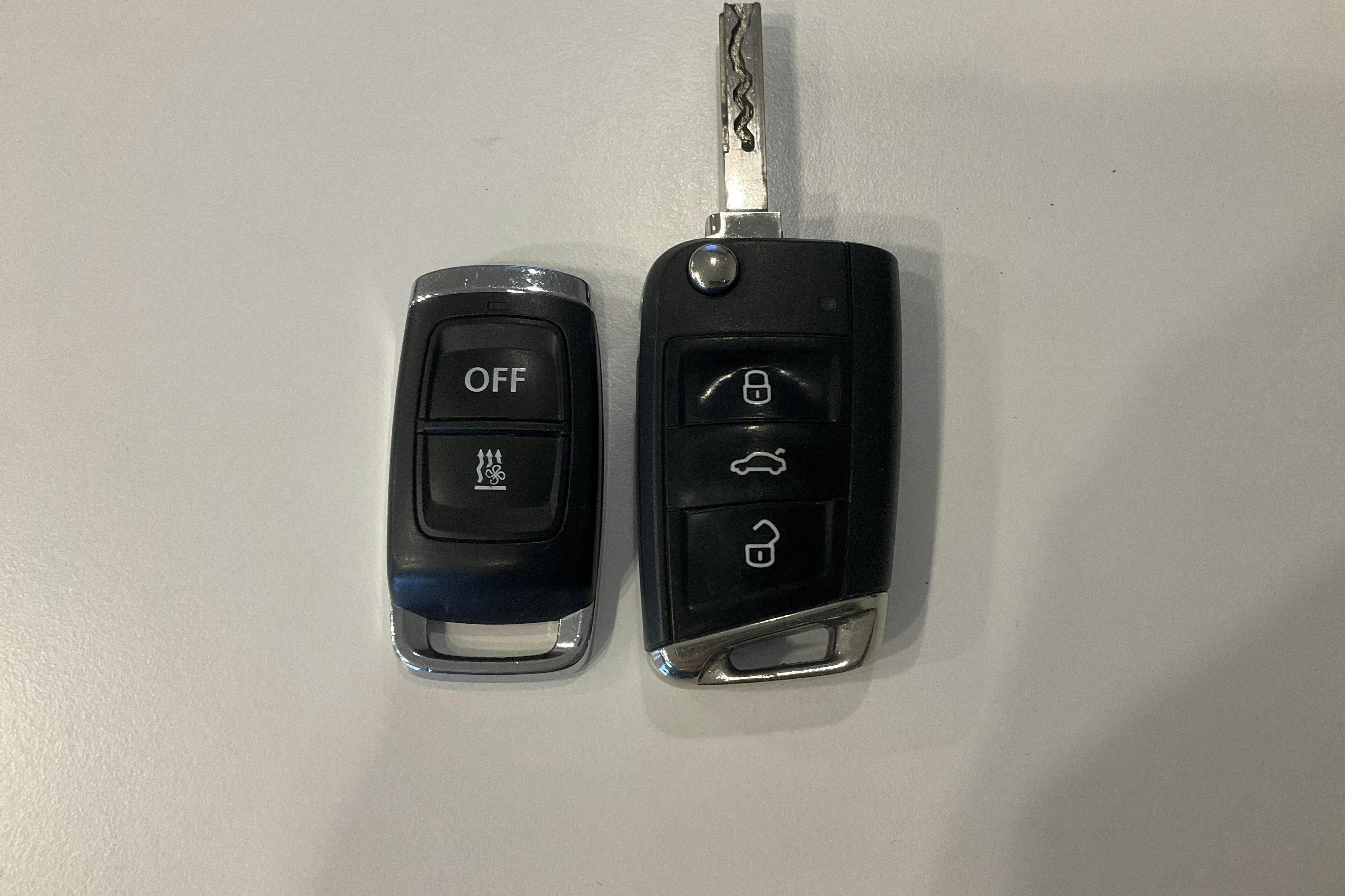 Presentationsfoto 23 av 23: VW Tiguan 2.0 TDI 4MOTION (190hk) - 18 550 mil - Automat - vit - 2020