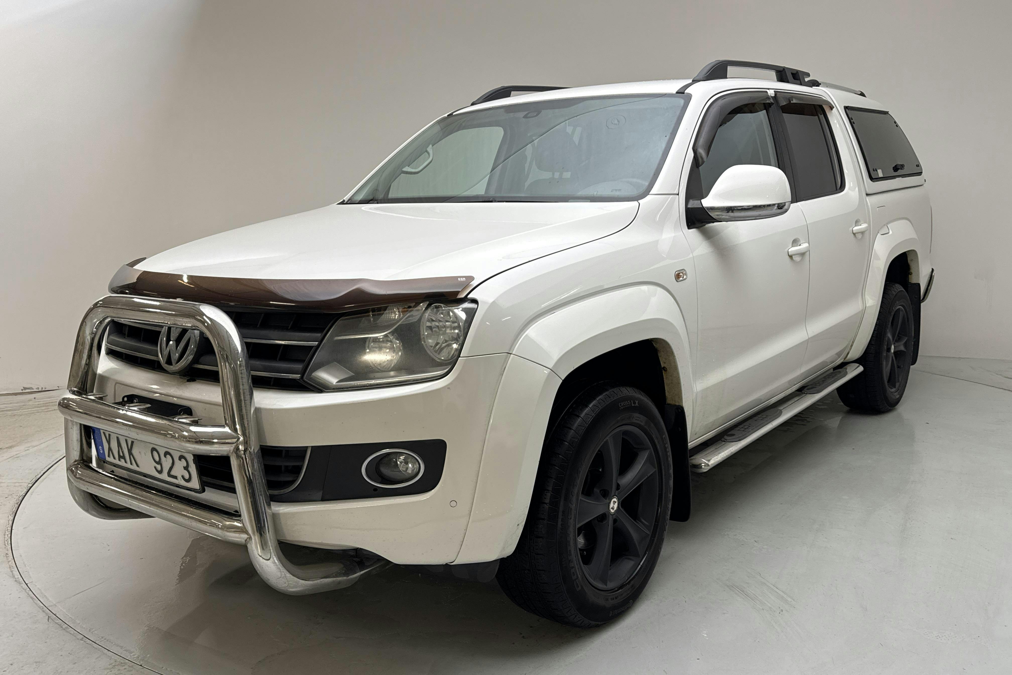 Presentationsfoto 1 av 15: VW Amarok 2.0 TDI 4motion (180hk) - 19 434 mil - Automat - vit - 2013