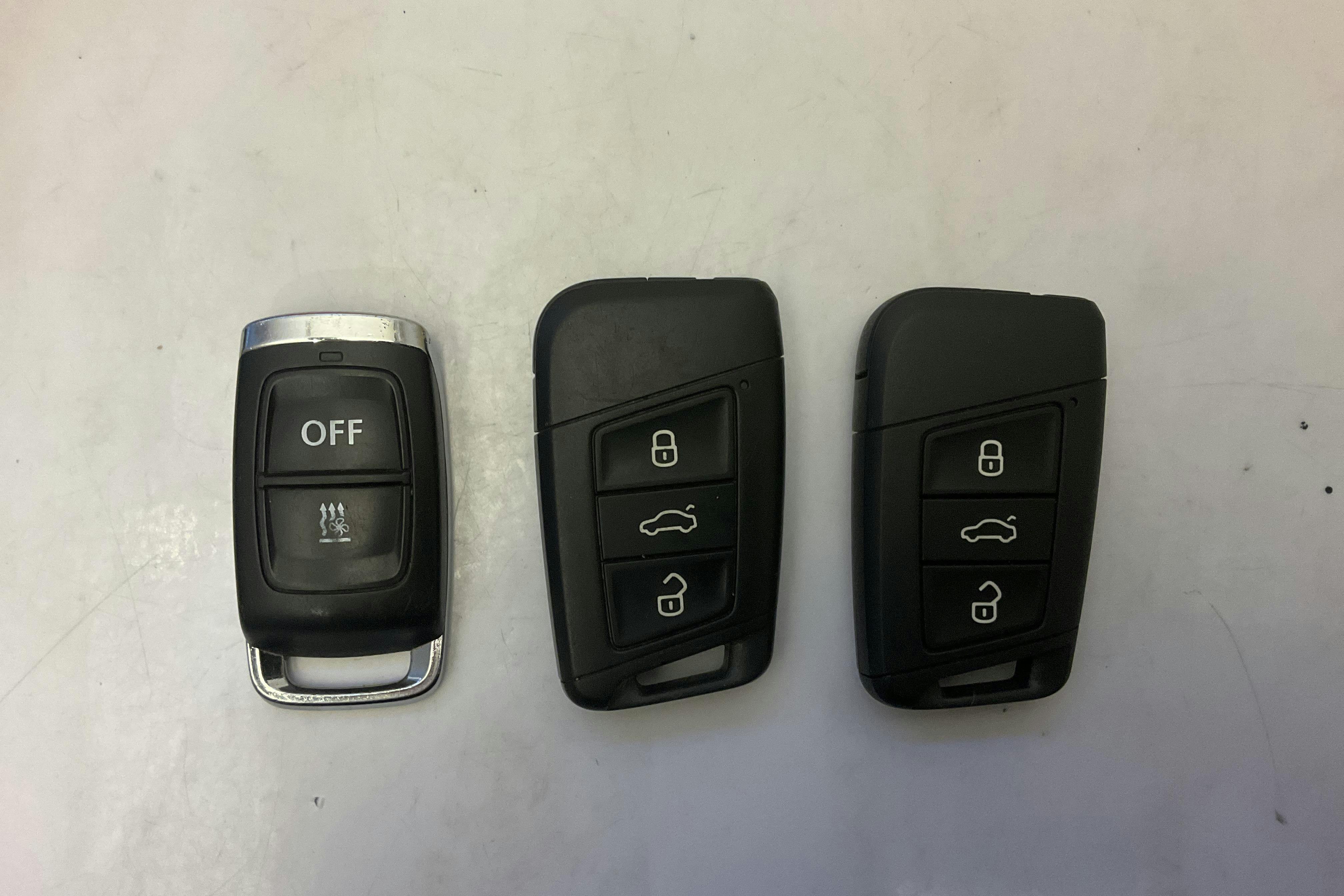 Presentationsfoto 17 av 17: VW Passat 1.4 GTE Sportscombi (218hk) - 14 247 mil - Automat - grå - 2022