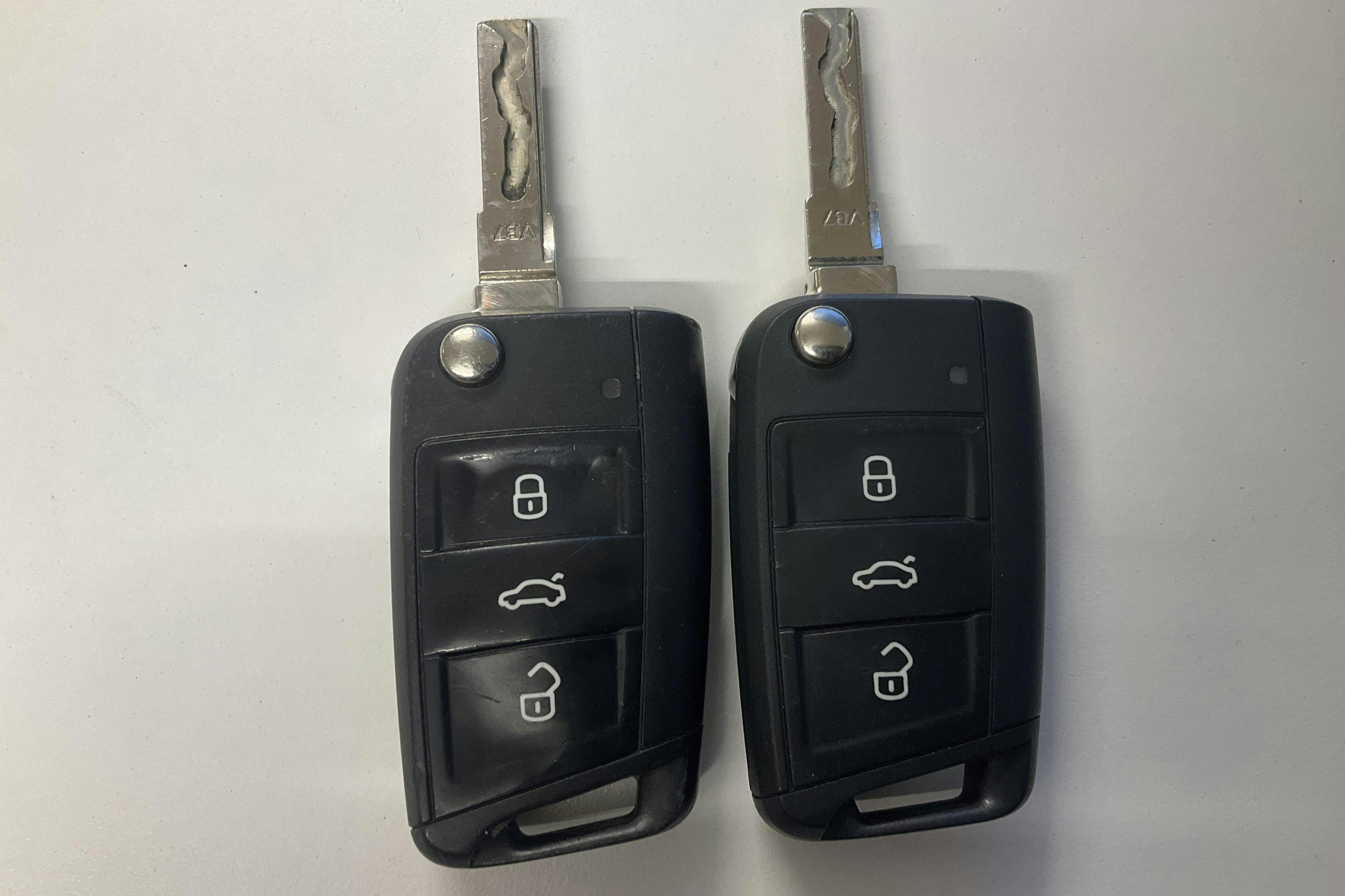 Presentationsfoto 18 av 18: VW Golf VII 1.2 TSI Sportscombi (110hk) - 14 260 mil - Manuell - vit - 2016