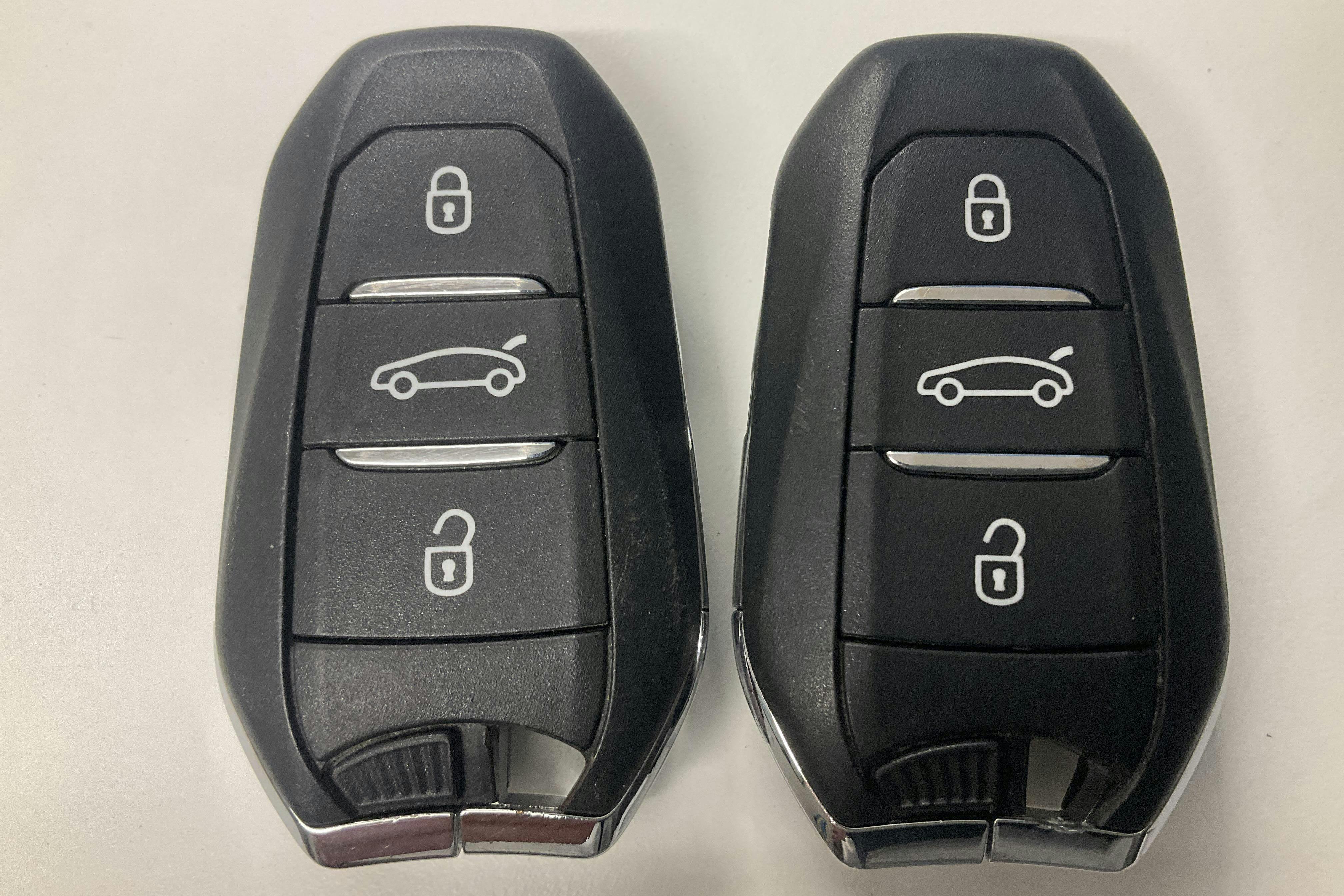 Presentationsfoto 15 av 15: Opel Mokka-e (136hk) - 3 933 mil - Automat - svart - 2022