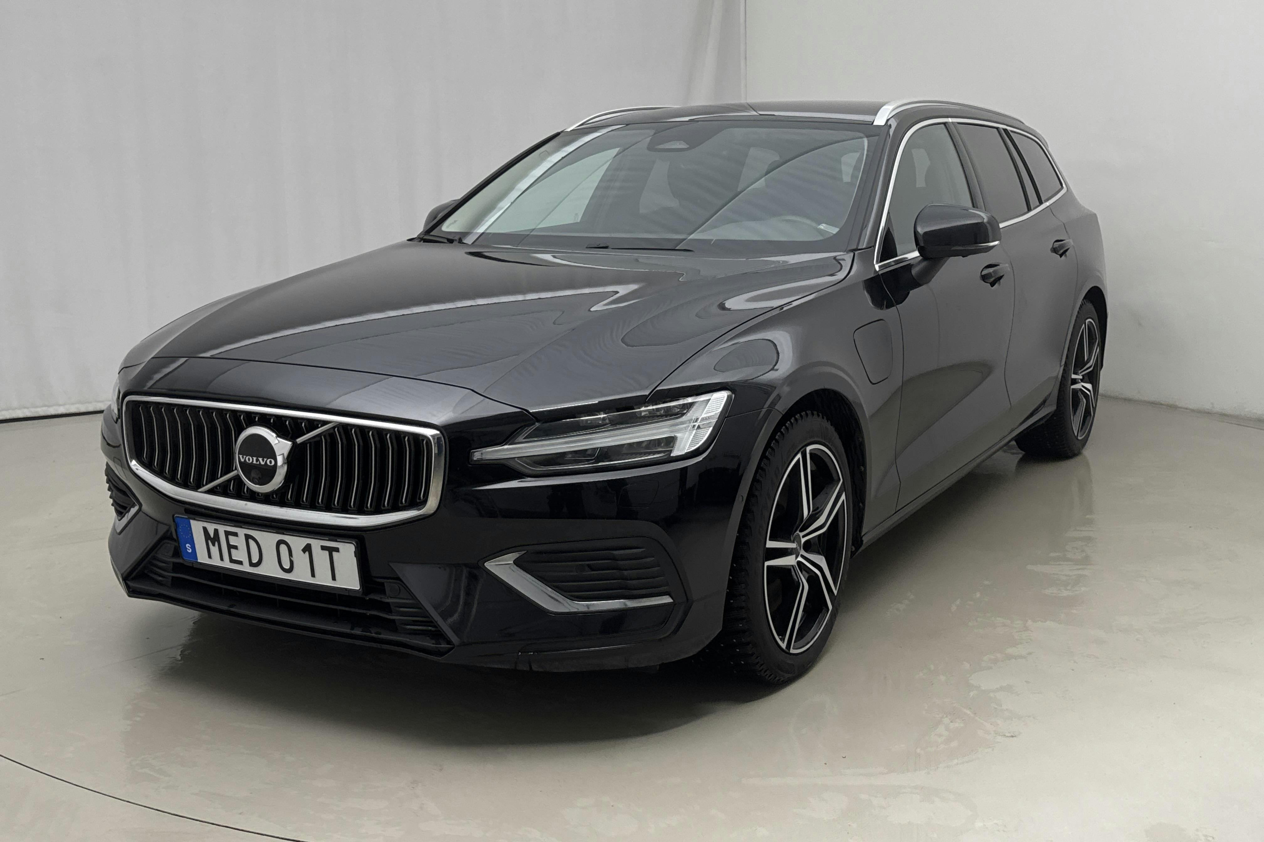 Presentation photo 1 of 19: Volvo V60 T6 AWD Recharge (350hk) - 88 500 km - Automatic - black - 2023