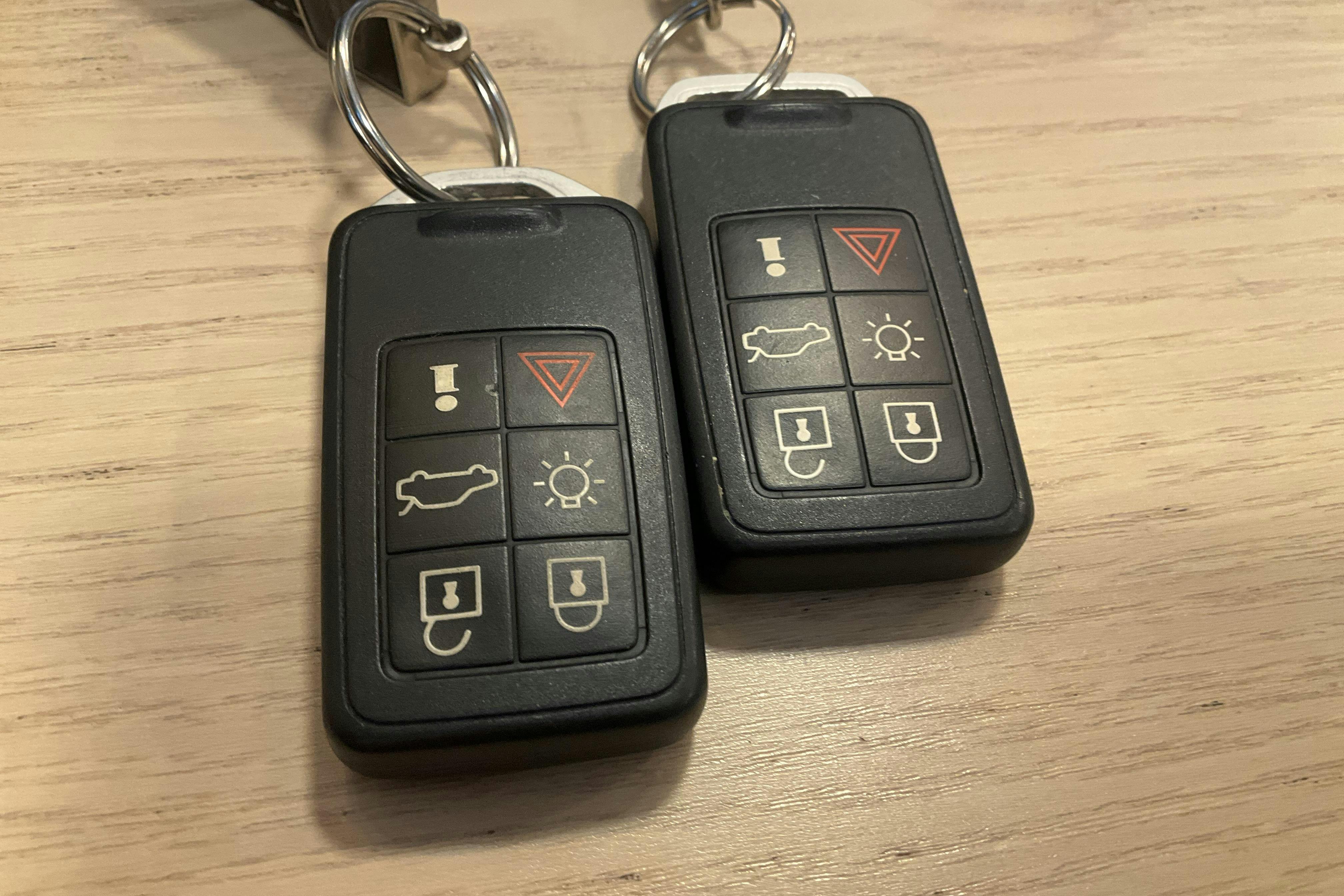 Esitlusfoto 18 aadressil 18: Volvo XC60 D3 2WD (150hk) - 126 860 km - Automaatne - must - 2016