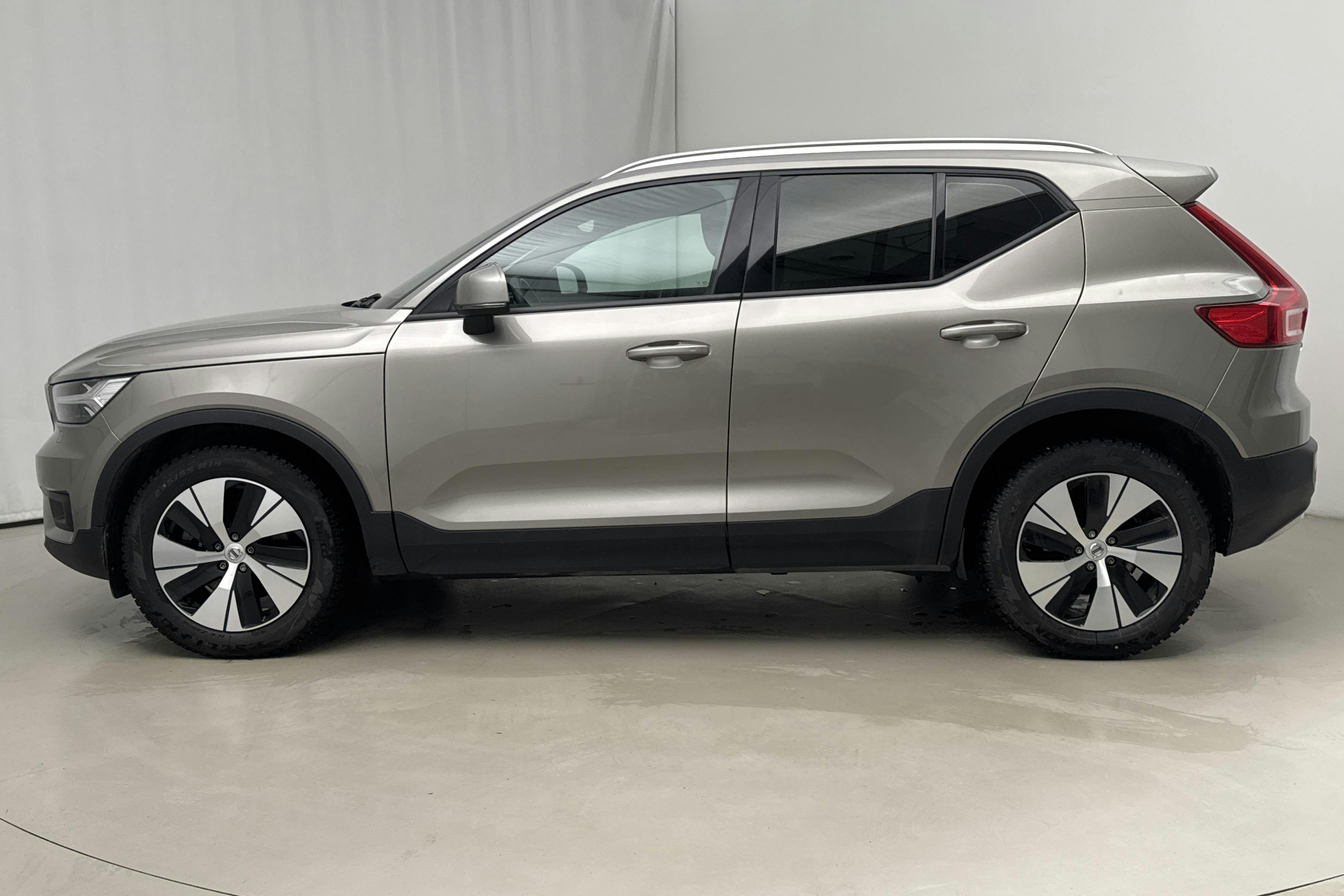 Esittelykuva 2 osoitteesta 18: Volvo XC40 B4 AWD (197hk) - 137 740 km - Automaattinen - harmaa - 2022