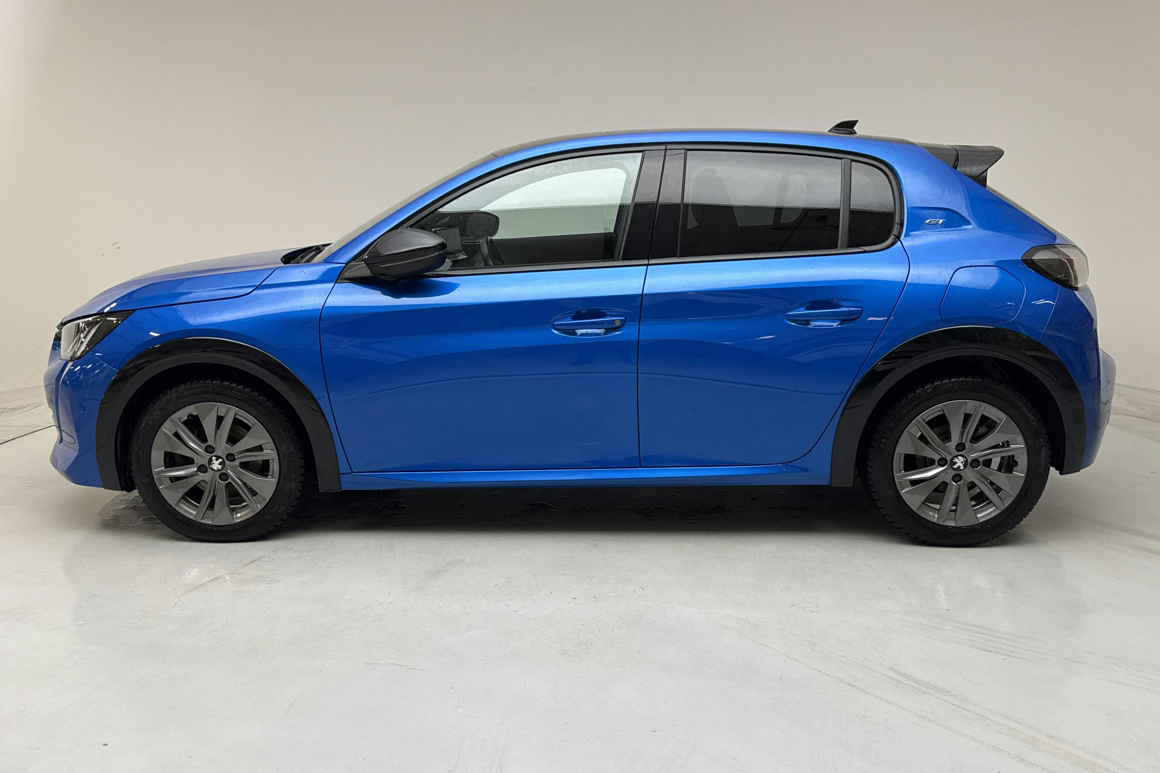 Presentationsfoto 2 av 14: Peugeot 208 1.2 PureTech 5dr (130hk) - 4 362 mil - Automat - blå - 2021