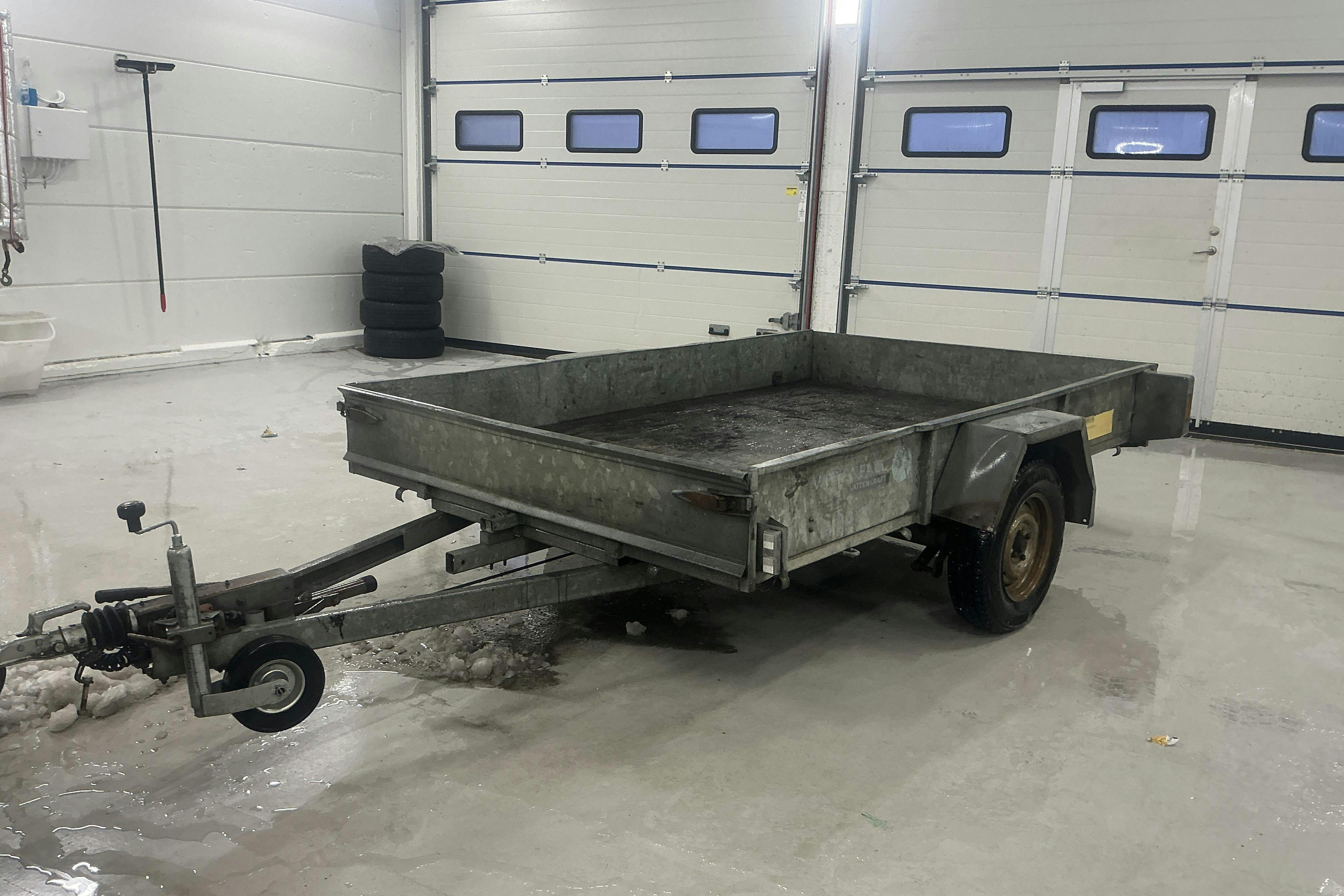 Presentationsfoto 1 av 9: BRÄNNANS SMIDE BS-95T BS-95T Släpvagn - 0 km - grå - 1983