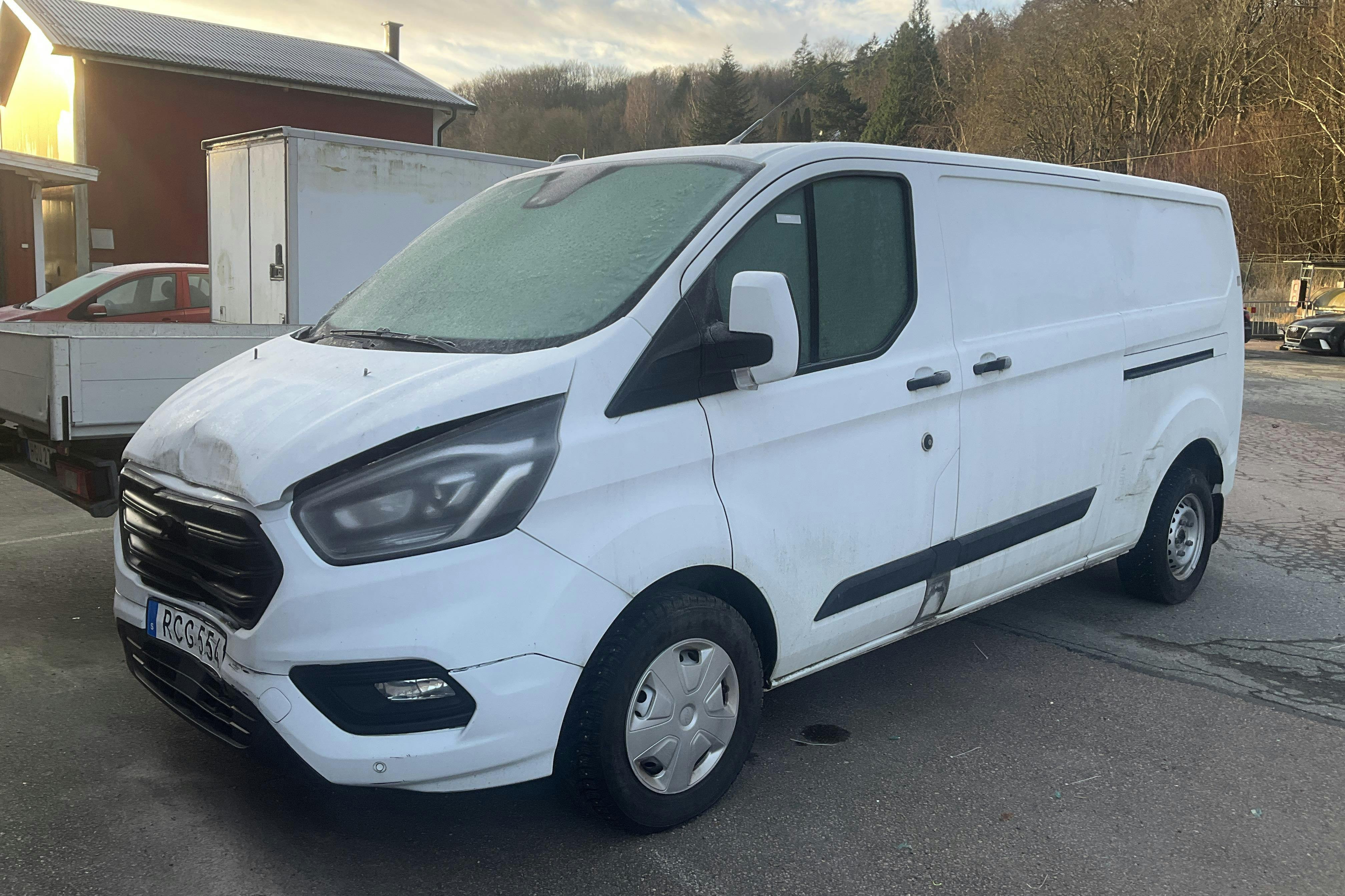 Presentationsfoto 1 av 9: Ford Transit Custom 300 MHEV (130hk) - 7 738 mil - Manuell - vit - 2021