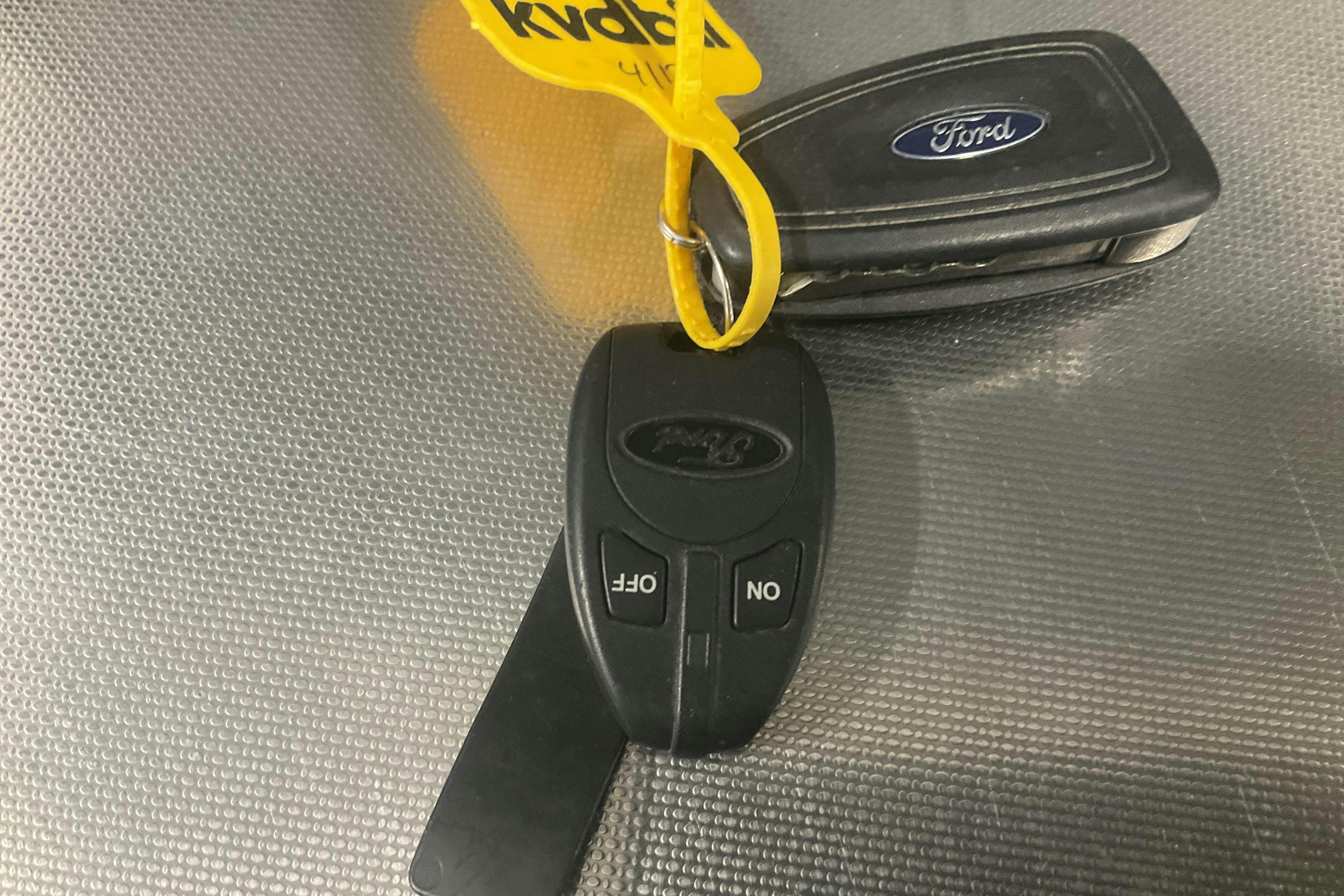 Presentationsfoto 9 av 9: Ford Transit Custom 300 MHEV (130hk) - 7 738 mil - Manuell - vit - 2021