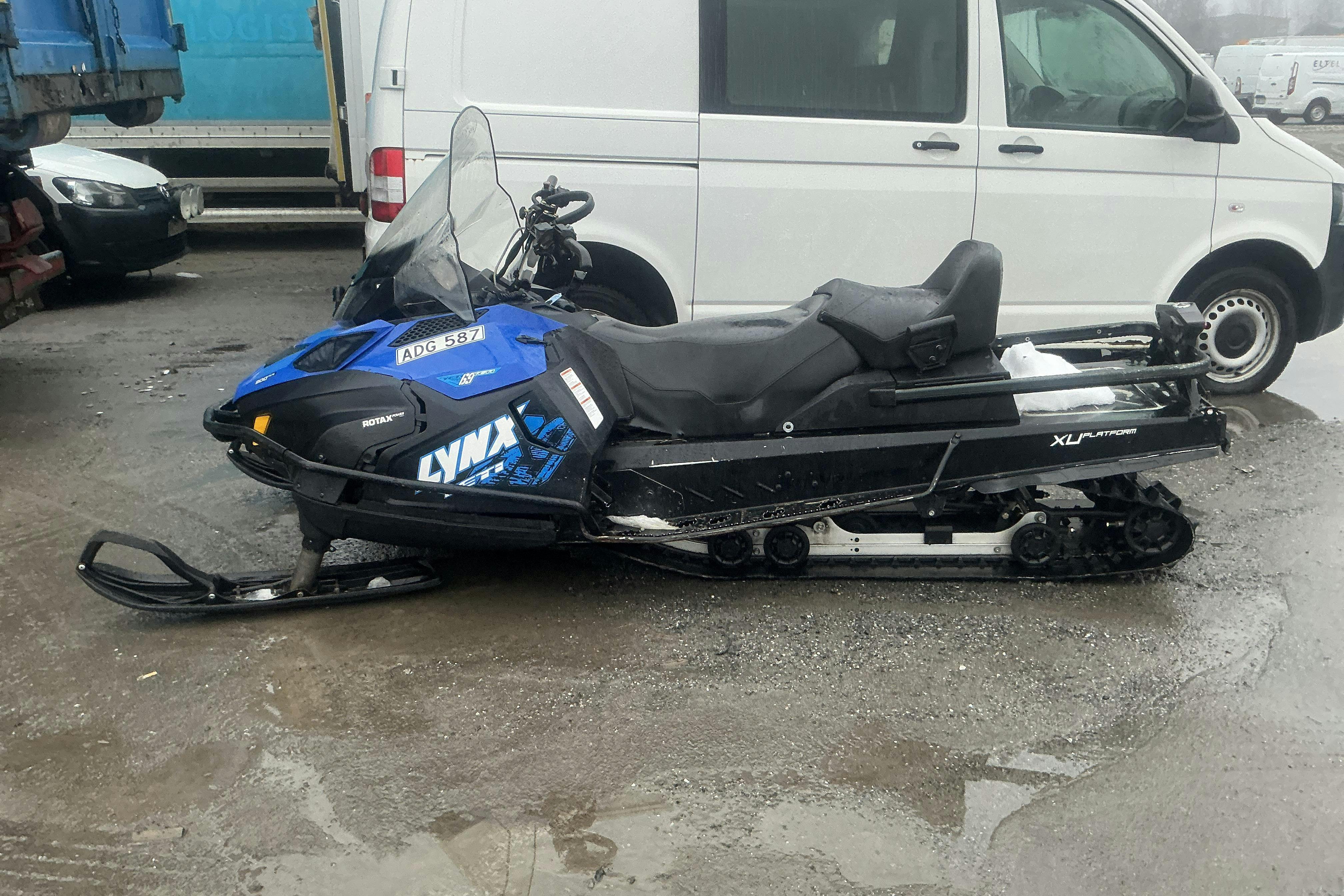 Presentation photo 2 of 11: LYNX 69 YETI 900 ACE Snöskoter (Rep.Objekt) - 4 500 km - Automatic - 2016