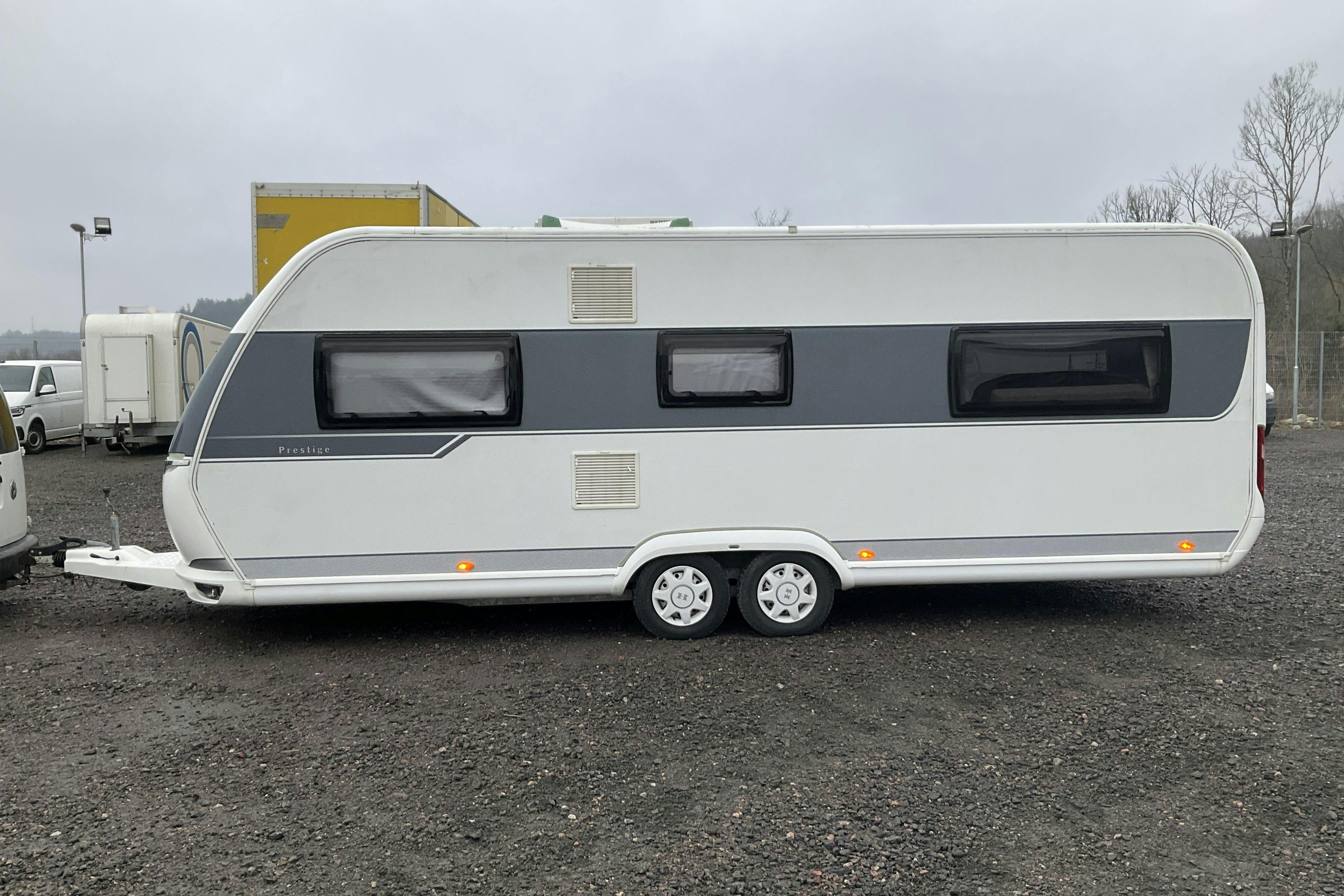 Presentationsfoto 2 av 27: Hobby 620 CL Prestige Husvagn - 0 km - 2015