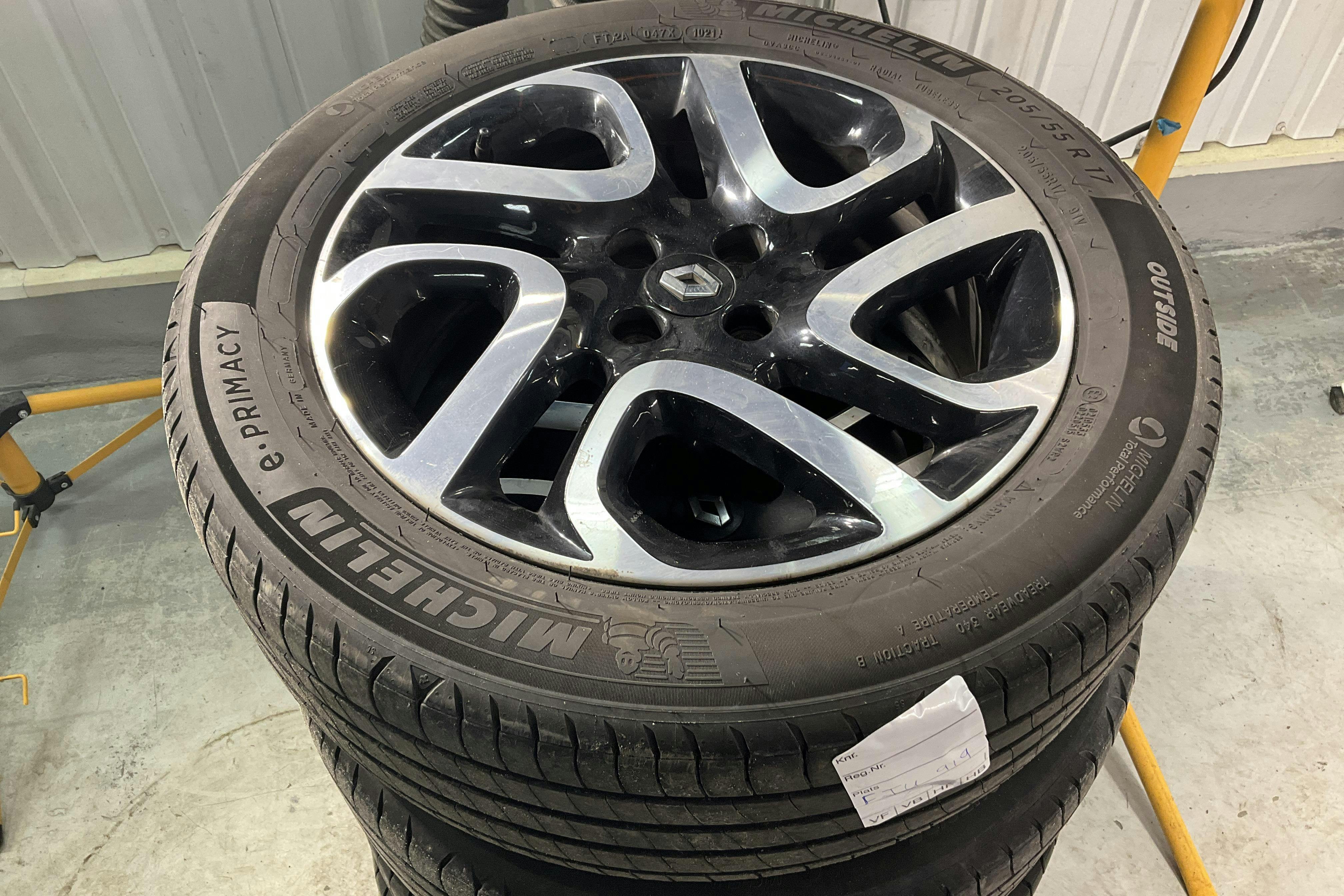 Presentationsfoto 13 av 13: Renault Captur 1.2 TCe (120hk) - 12 767 mil - Automat - 2015