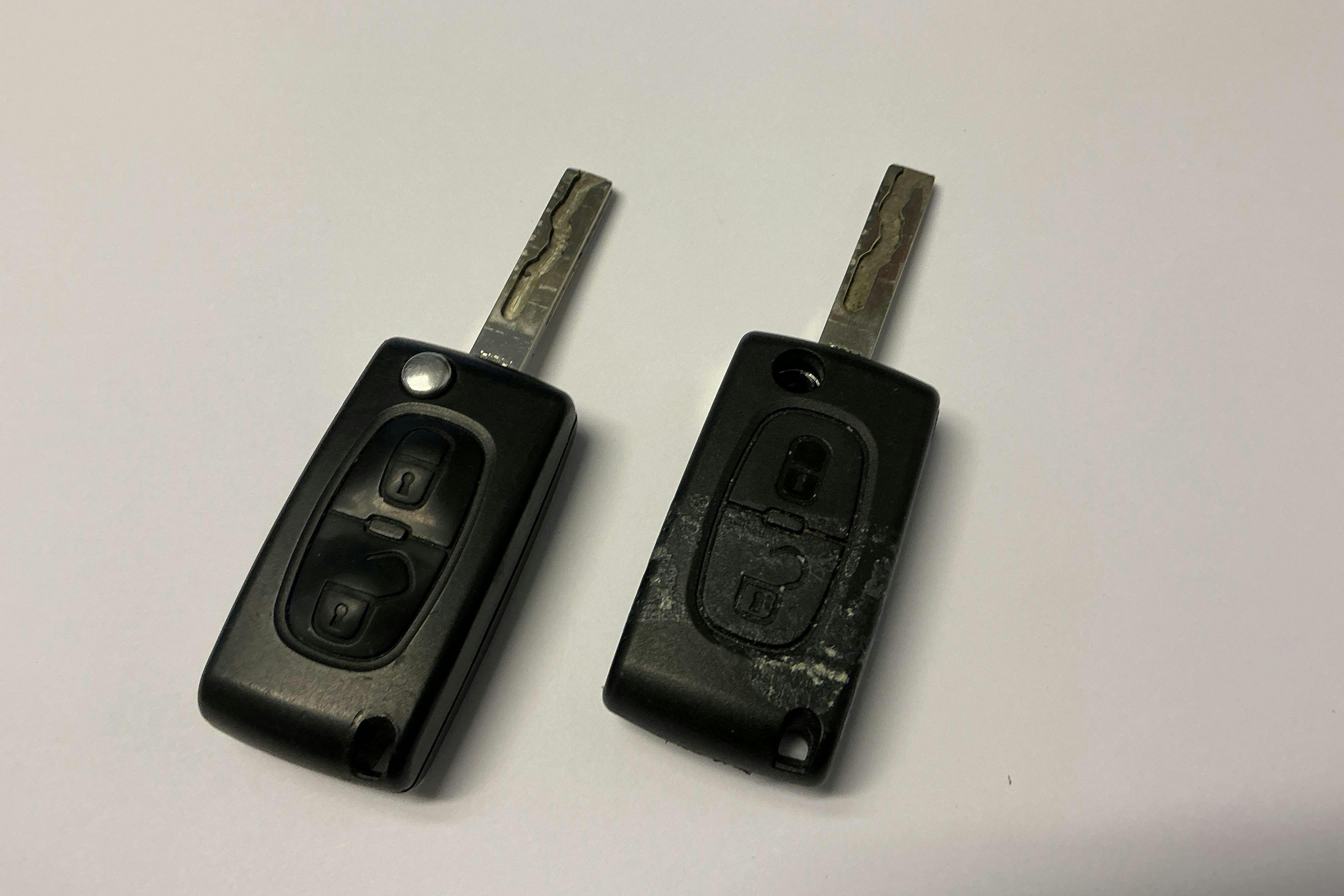 Esitlusfoto 15 aadressil 15: Peugeot 5008 1.6 e-HDI (114hk) - 257 030 km - Automaatne - valge - 2013