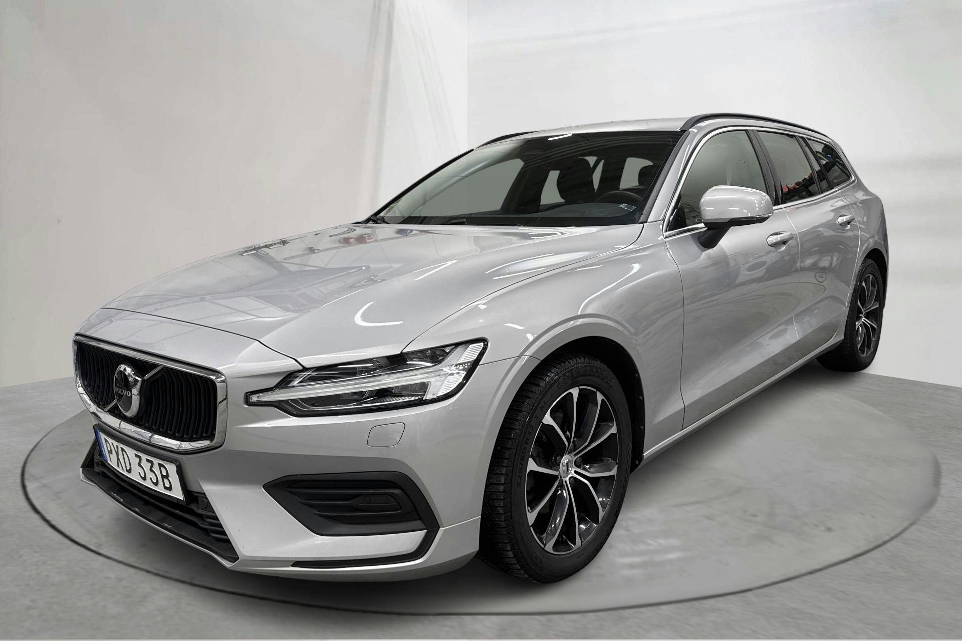 Zdjęcie prezentacyjne 1 z 15: Volvo V60 B4 Mildhybrid, Diesel (197hk) - 105 720 km - Automatyczna - srebro - 2023